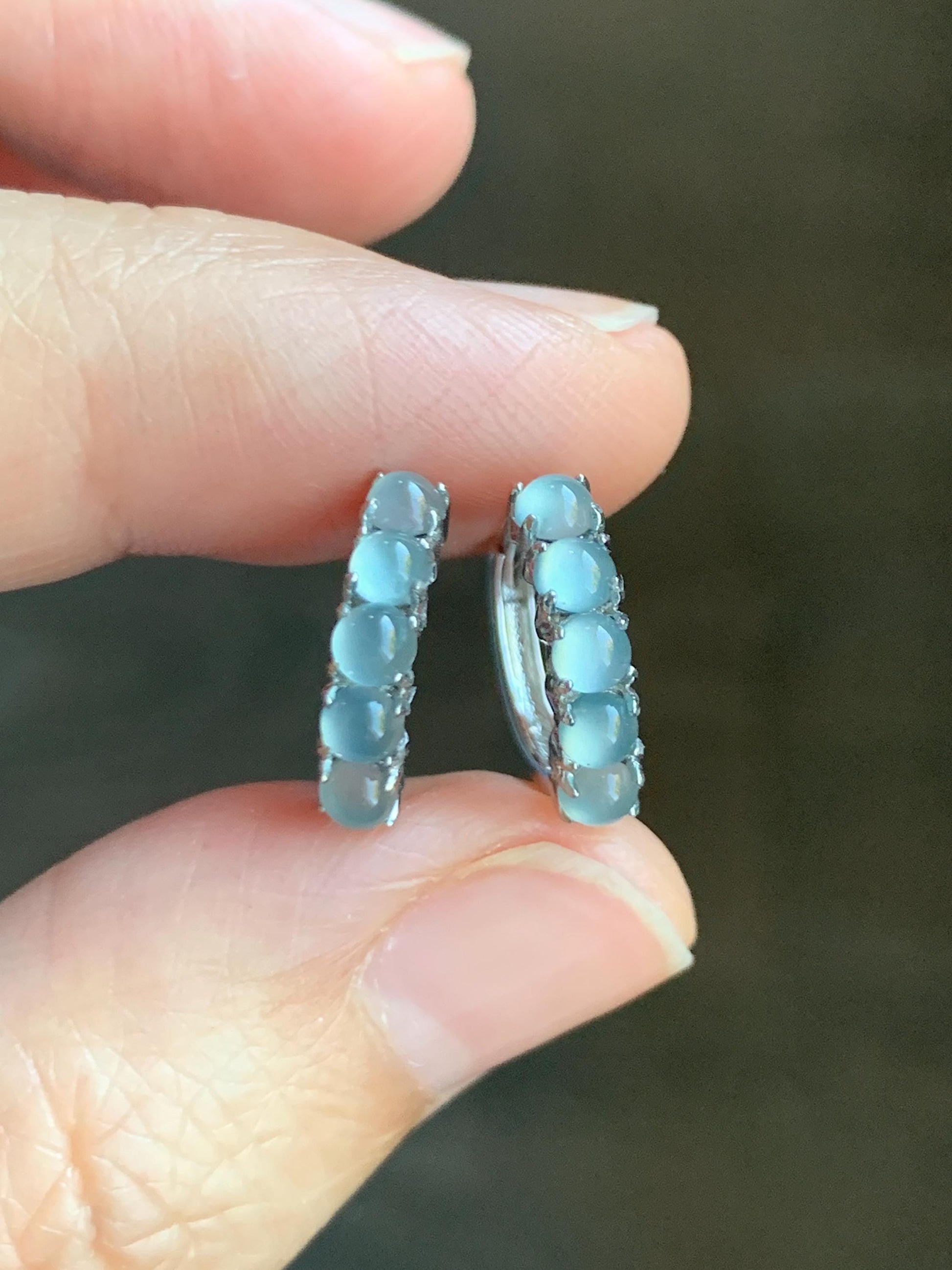 Natural Guatemalan Grade A Icy Highly Translucent Pastel Blue Jade Jadeite Small Hoop Huggie Earrings Sterling Silver 天然冰危淡蓝起光翡翠银镶耳包 LEB160