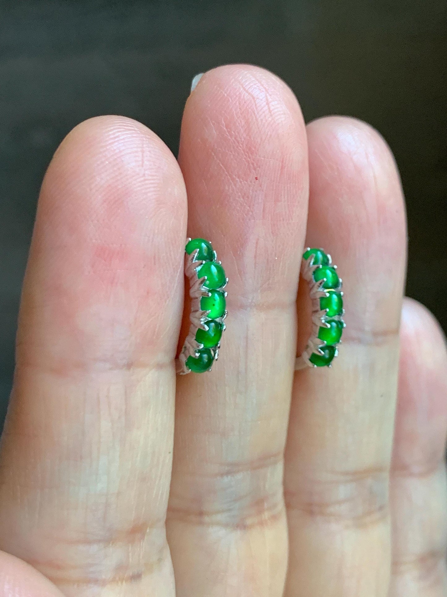 Natural Guatemalan Grade A Icy Highly Translucent Vibrant Green Jade Jadeite Hoop Huggie Earrings Sterling Silver 天然冰危绿起光翡翠银镶耳包 LEB160B