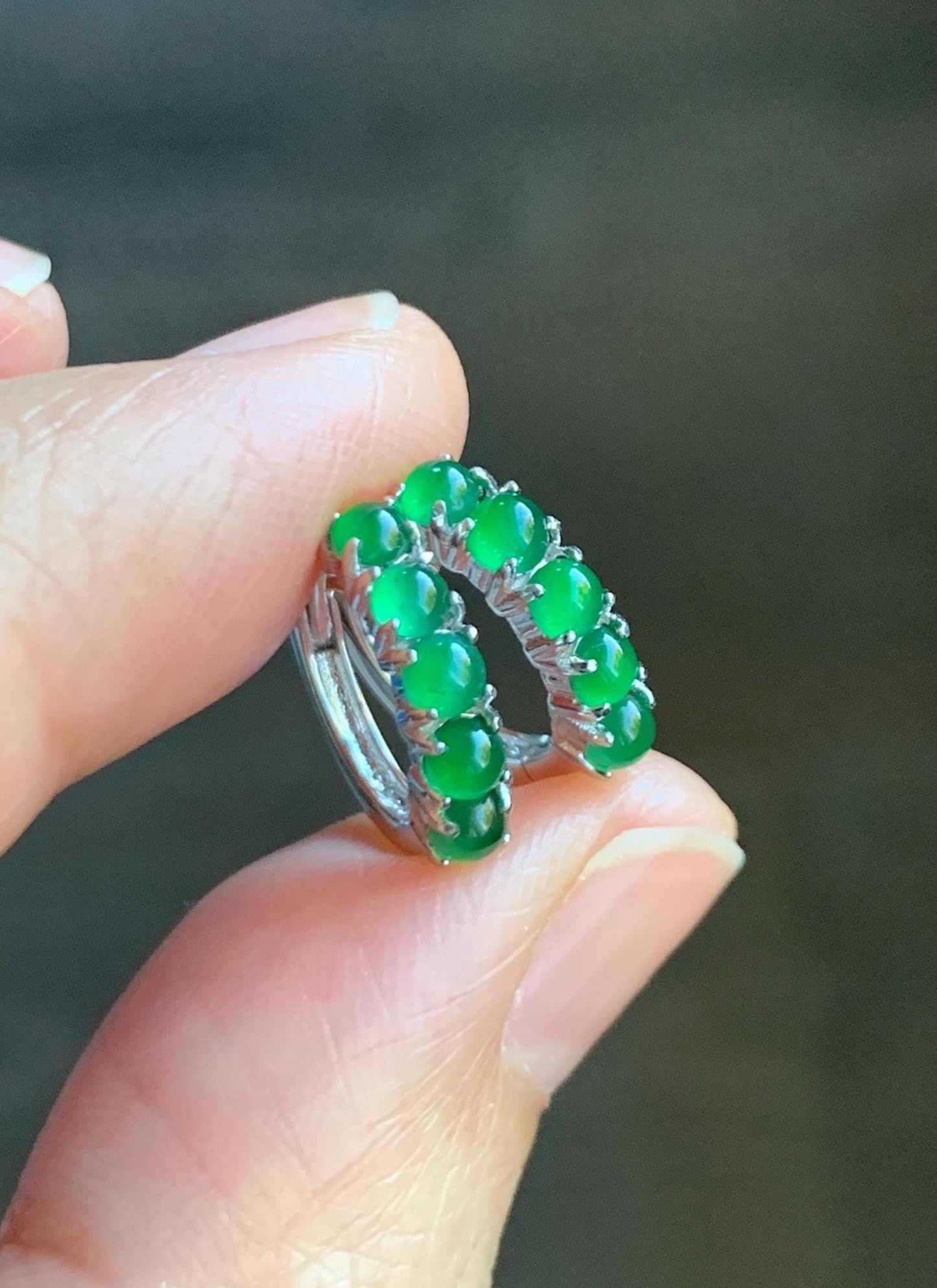 Natural Guatemalan Grade A Icy Highly Translucent Vibrant Green Jade Jadeite Hoop Huggie Earrings Sterling Silver 天然冰危绿起光翡翠银镶耳包 LEB160A