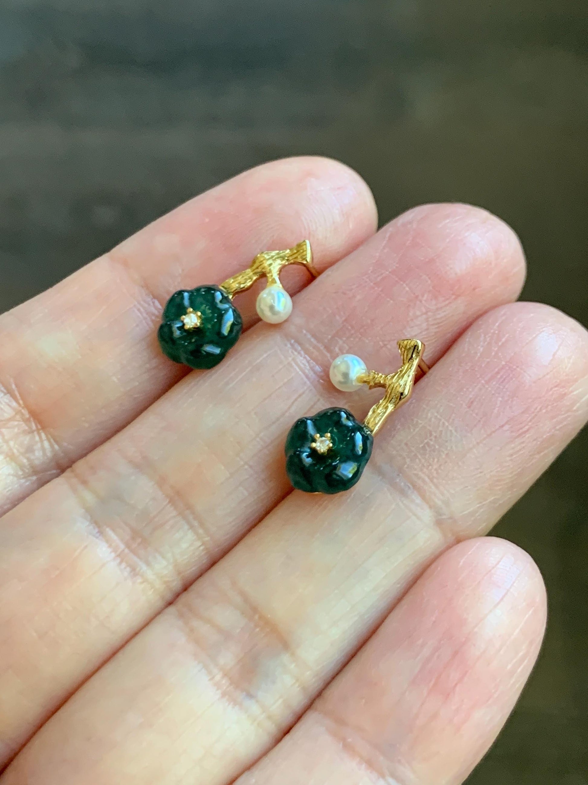 Natural Grade A Guatemalan Icy Translucent Dark Teal Green Jade Jadeite Cherry Blossom Stud Earrings Sterling Silver 天然冰危深绿翡翠梅花银镶耳钉 XKMH120G