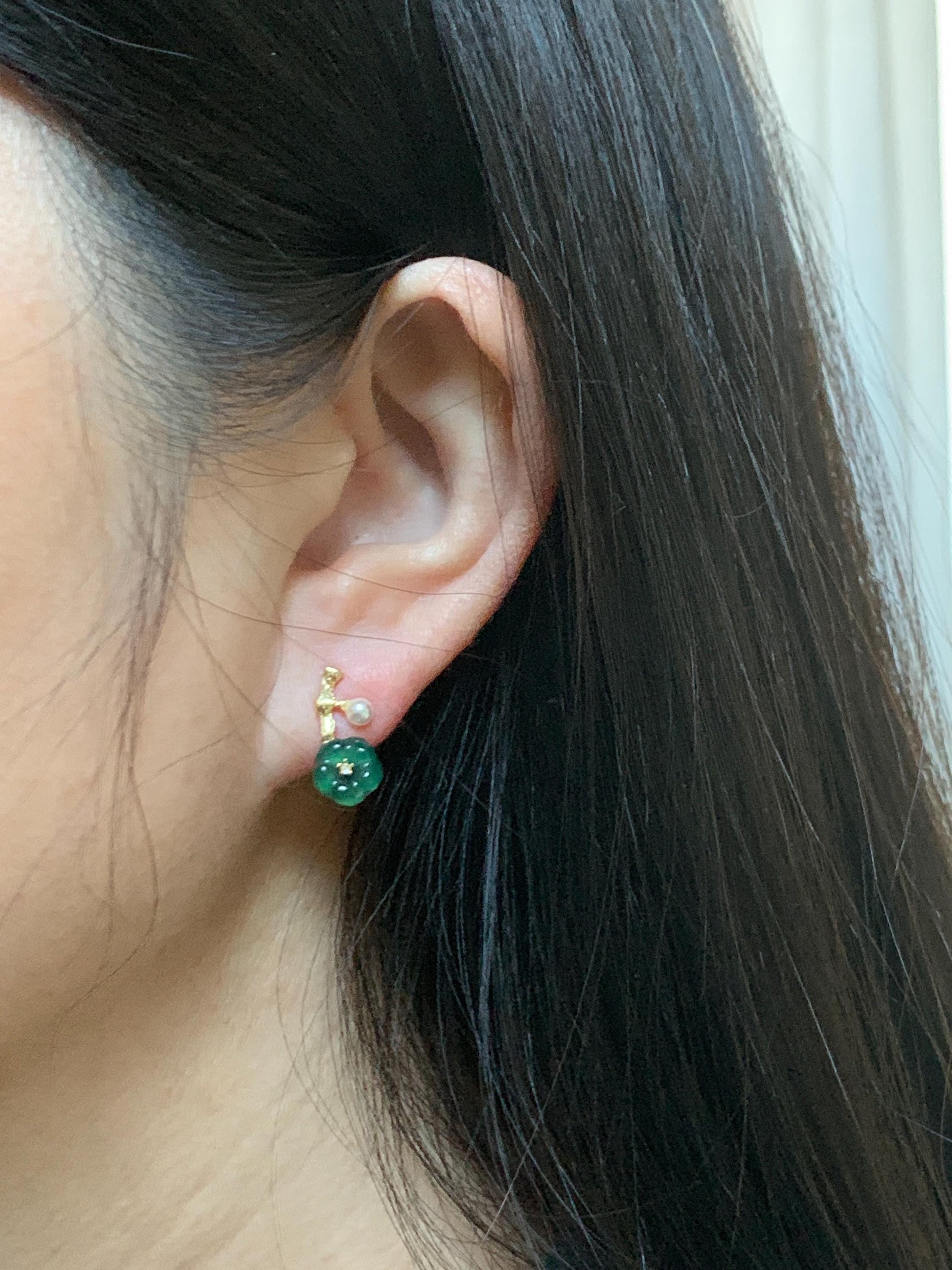 Natural Grade A Guatemalan Icy Translucent Dark Teal Green Jade Jadeite Cherry Blossom Stud Earrings Sterling Silver 天然冰危深绿翡翠梅花银镶耳钉 XKMH120G