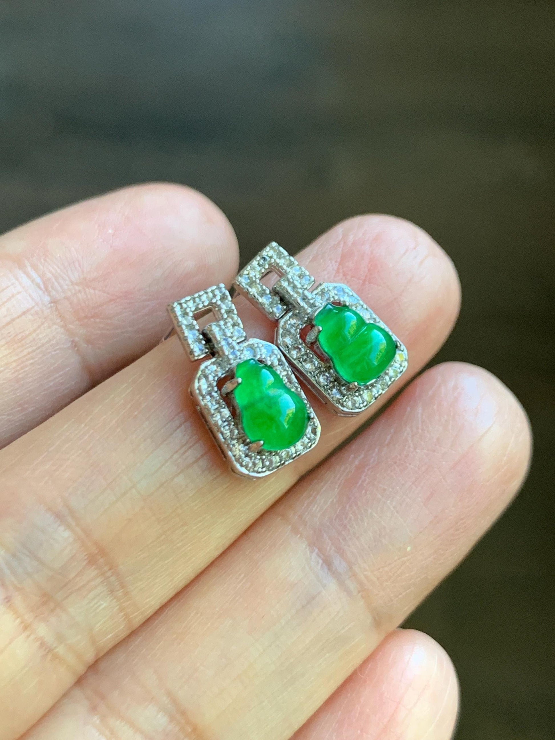 Natural Guatemalan Grade A Icy Translucent Vibrant Green Jade Jadeite Gourd Hulu Stud Earrings Sterling Silver 天然冰危绿翡翠葫芦镶嵌耳钉 XKHL150