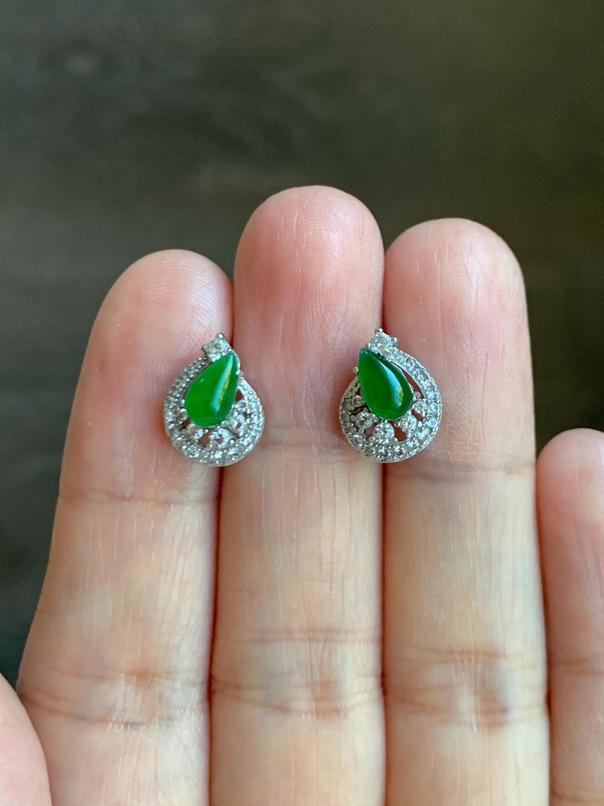 Natural Guatemalan Grade A Icy Translucent Vibrant Green Jade Jadeite Teardrop Stud Earrings Sterling Silver 天然冰危绿翡翠水滴蛋面镶嵌耳钉 LSD77