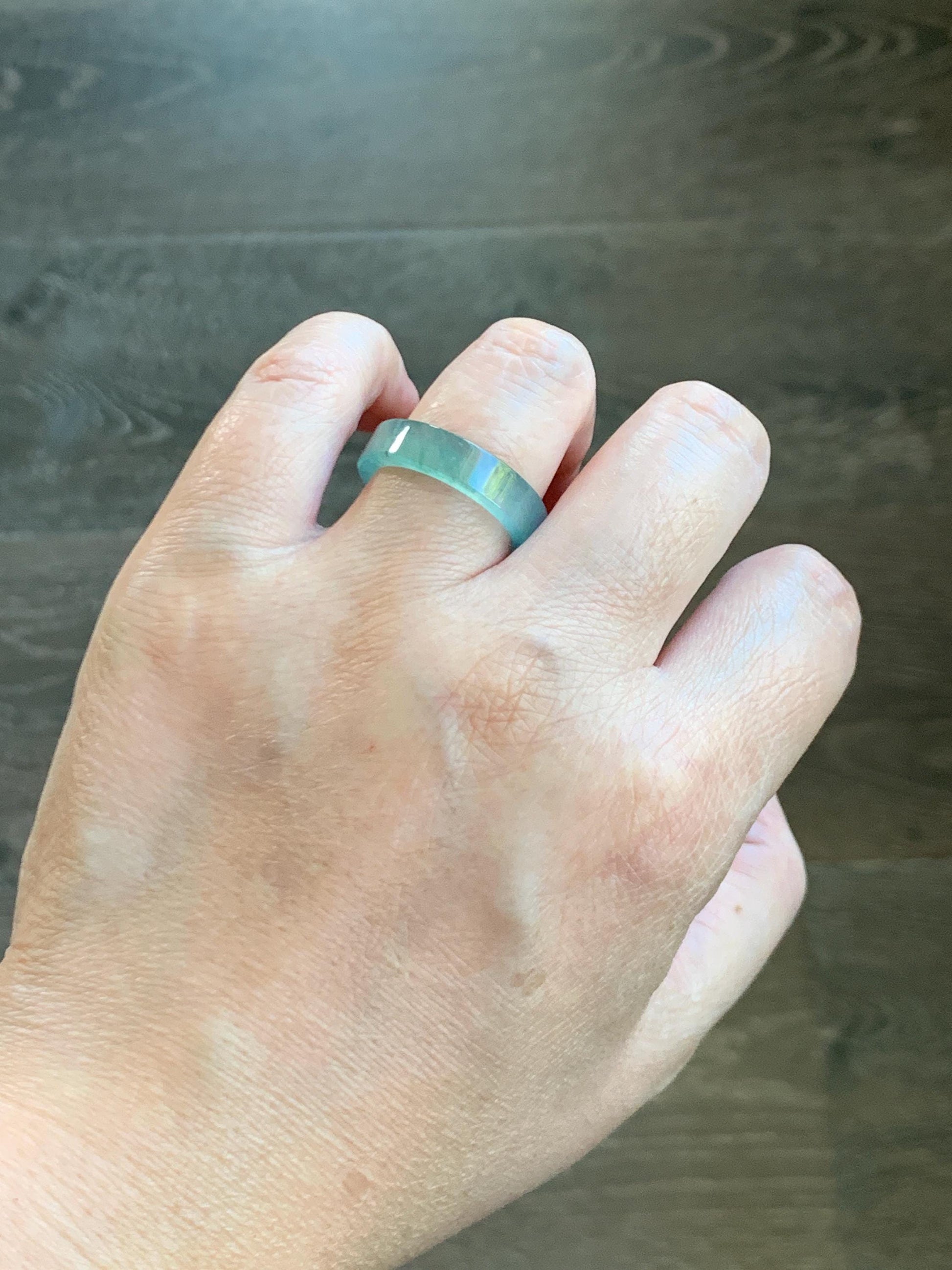 Natural Grade A Guatemalan Icy Highly Translucent Light Green Jade Jadeite Square Edged Band Ring Size 8.5 US 天然冰危晴绿翡翠角戒戒圈 LLJ180A