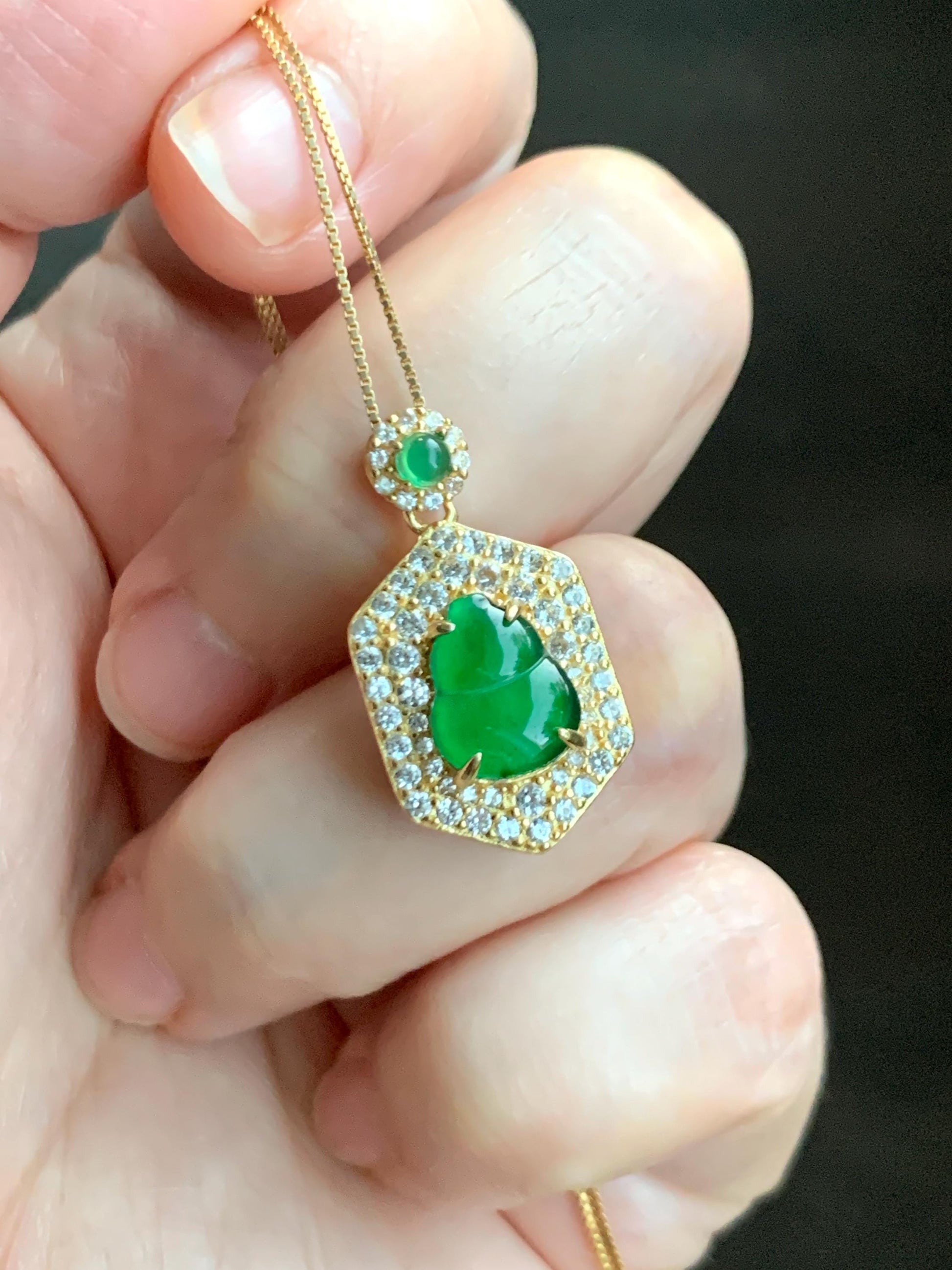 Natural Grade A Guatemalan Icy Translucent Vibrant Green Jade Jadeite Gourd Hulu Pendant Sterling Silver 天然冰危绿翡翠葫芦项链 JWH110A