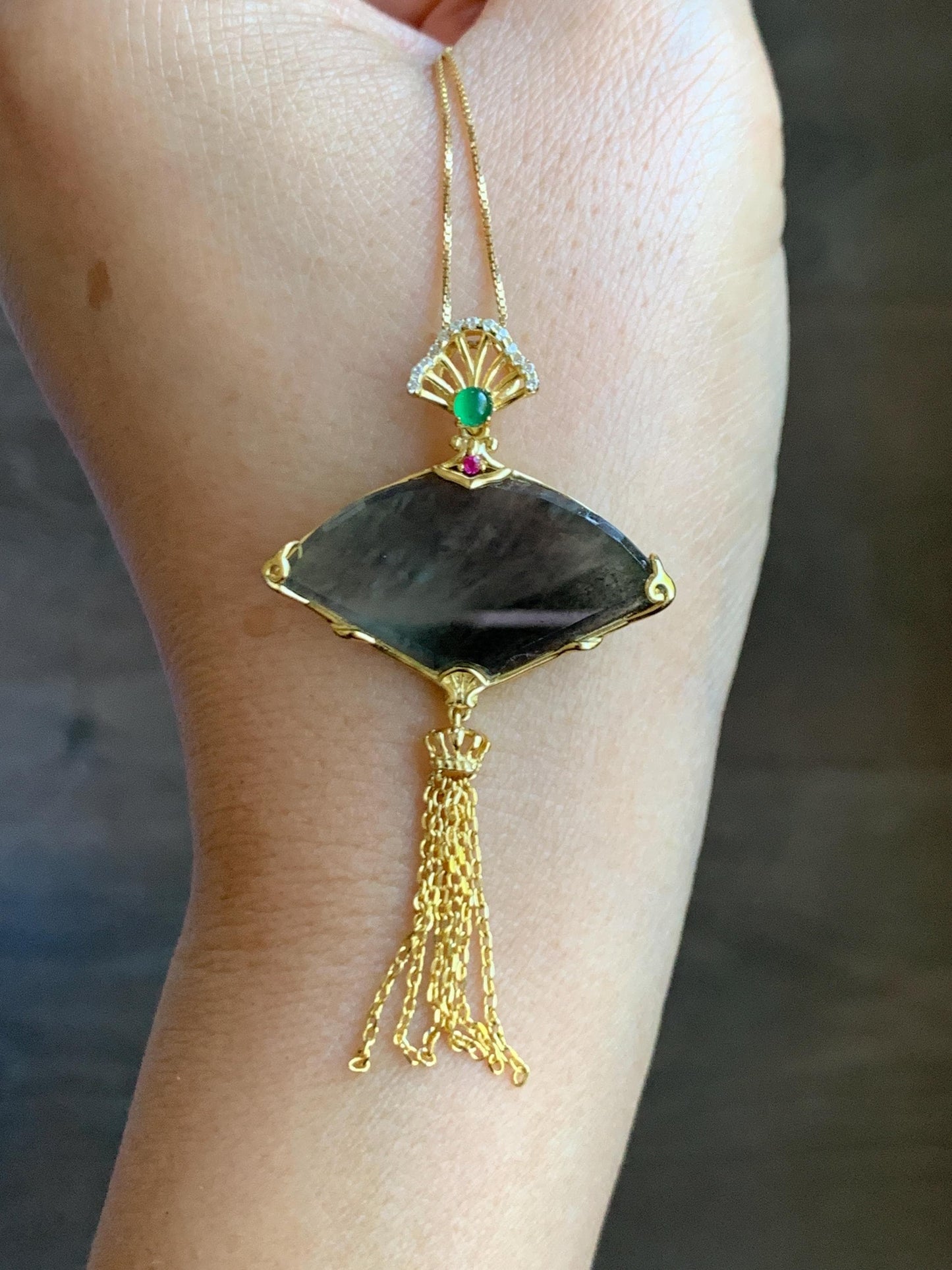 Natural Grade A Guatemalan Icy Highly Translucent Wuji Jadeite Wu Shi Pai Fan Pendant Sterling Silver 4g 天然冰胶危乌鸡翡翠无事牌镶嵌扇子吊坠 WJS150