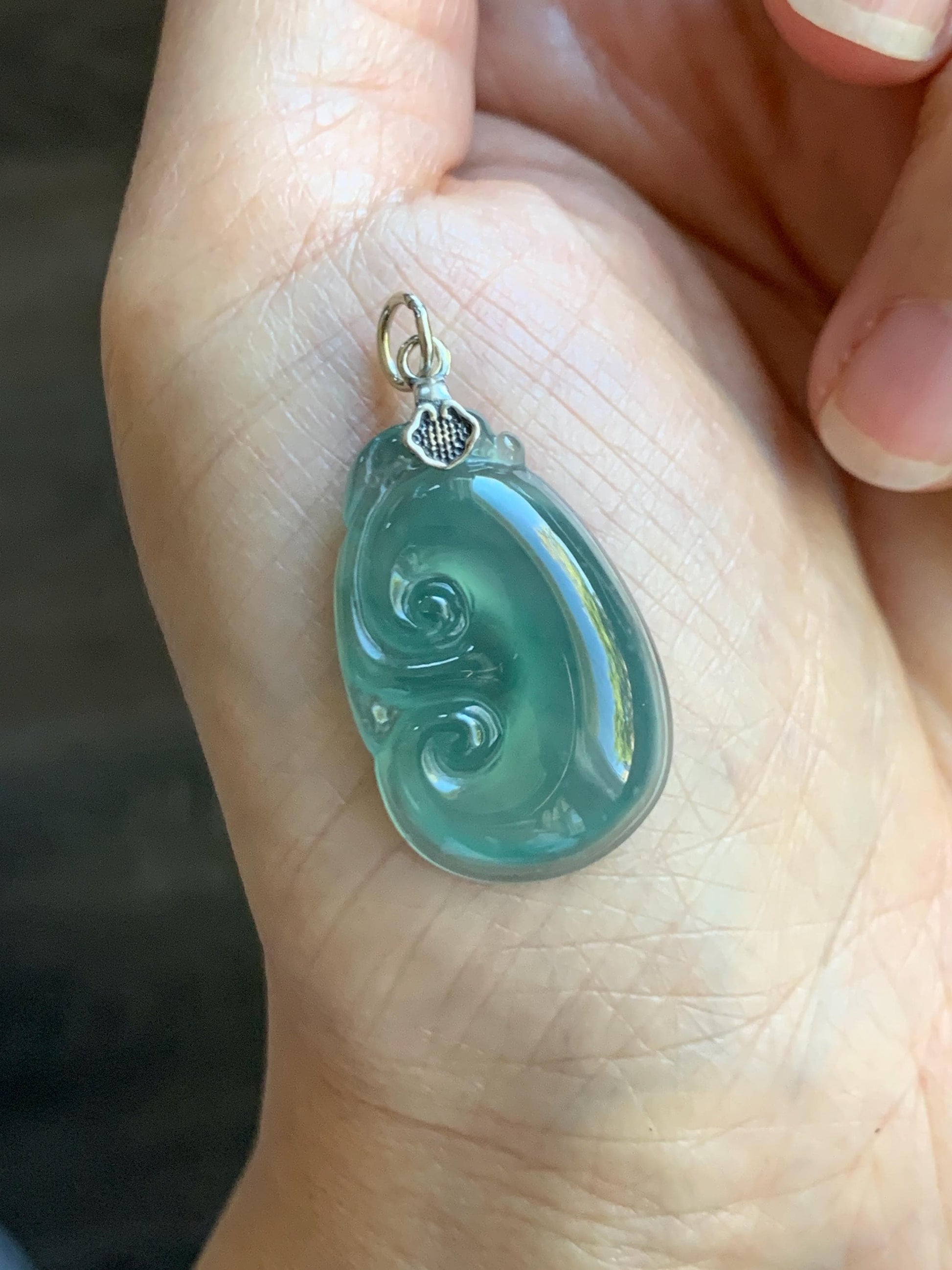 Natural Grade A Guatemalan Icy Highly Translucent Gelatinous Teal Jade Jadeite Ruyi Pendant Sterling Silver 天然冰胶老种危蓝绿翡翠如意吊坠 WLR280A