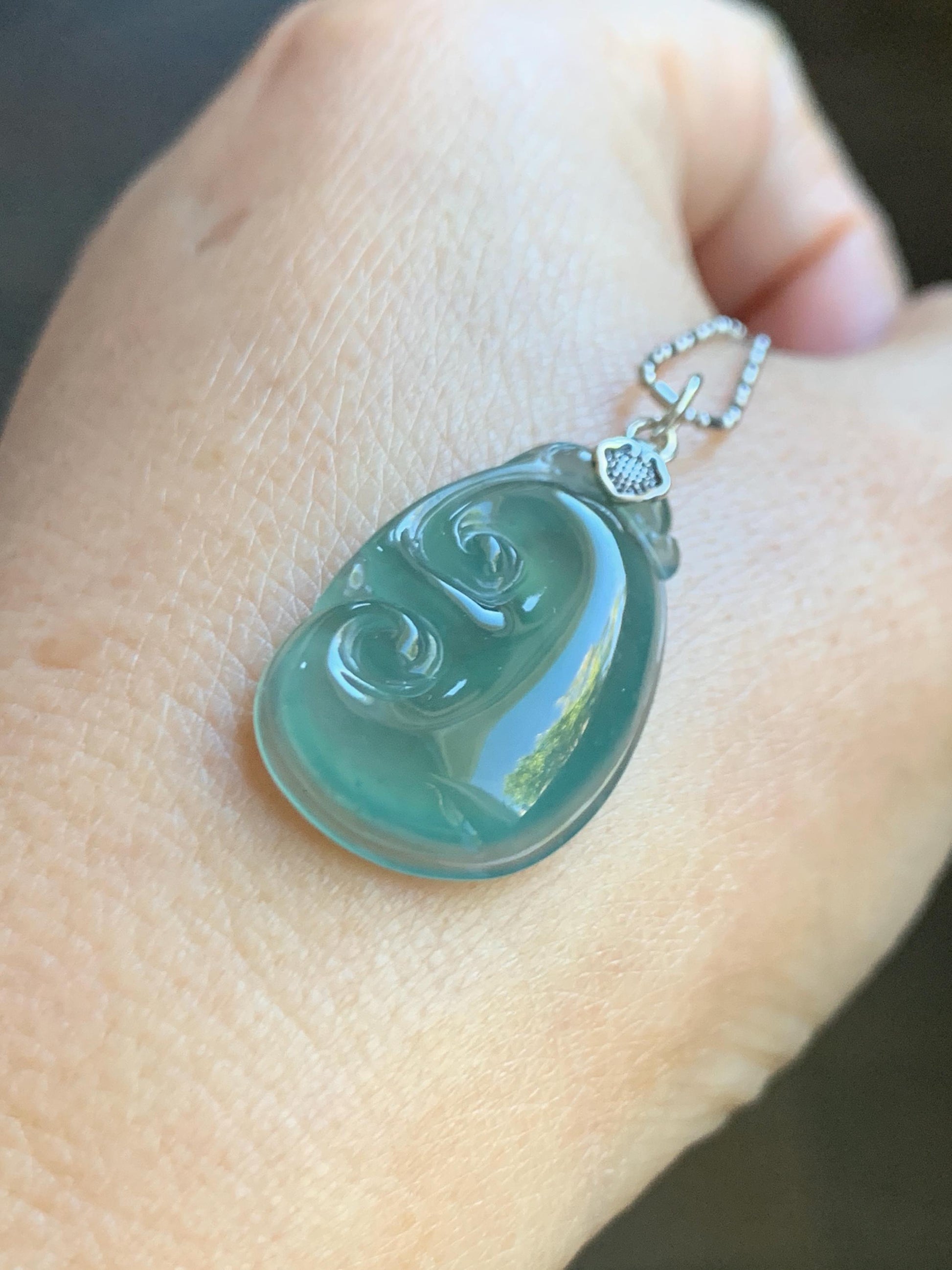 Natural Grade A Guatemalan Icy Highly Translucent Gelatinous Teal Jade Jadeite Ruyi Pendant Sterling Silver 天然冰胶老种危蓝绿翡翠如意吊坠 WLR280A