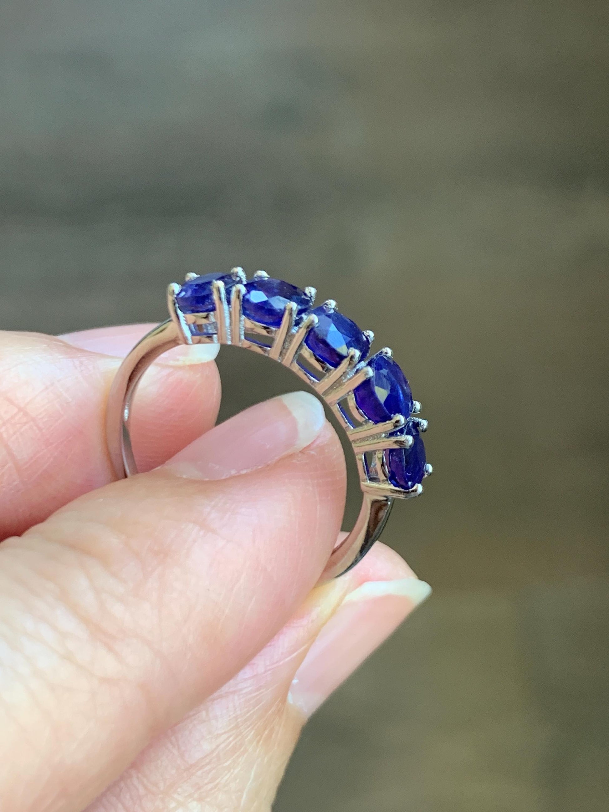 Natural Genuine Dark Blue Sapphire 5-Stone Band Ring Round Brilliant Cut 4.5-4.6mm Sterling Silver Size 7 US 2g c422