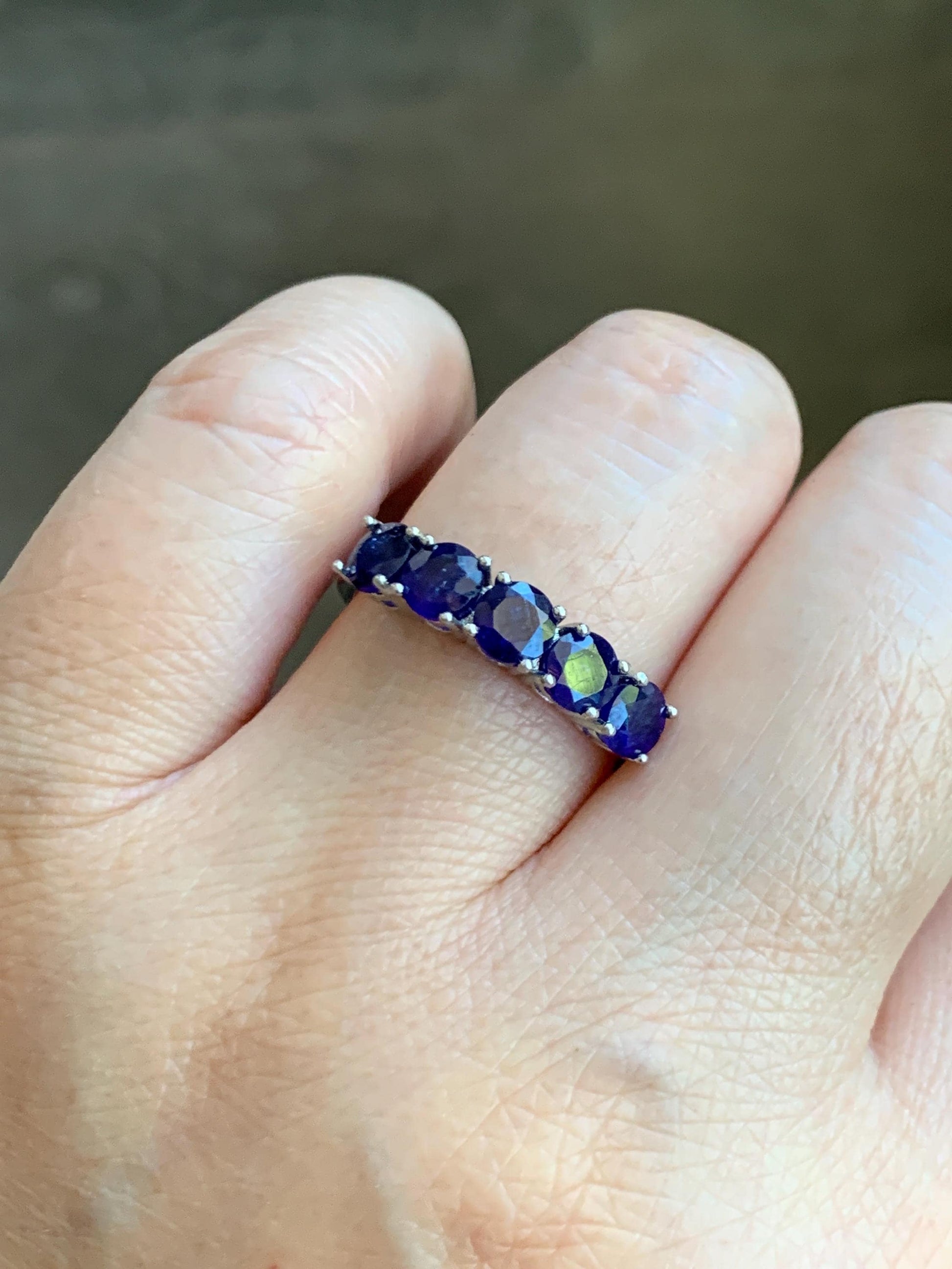 Natural Genuine Dark Blue Sapphire 5-Stone Band Ring Round Brilliant Cut 4.5-4.6mm Sterling Silver Size 8 US 2g c423