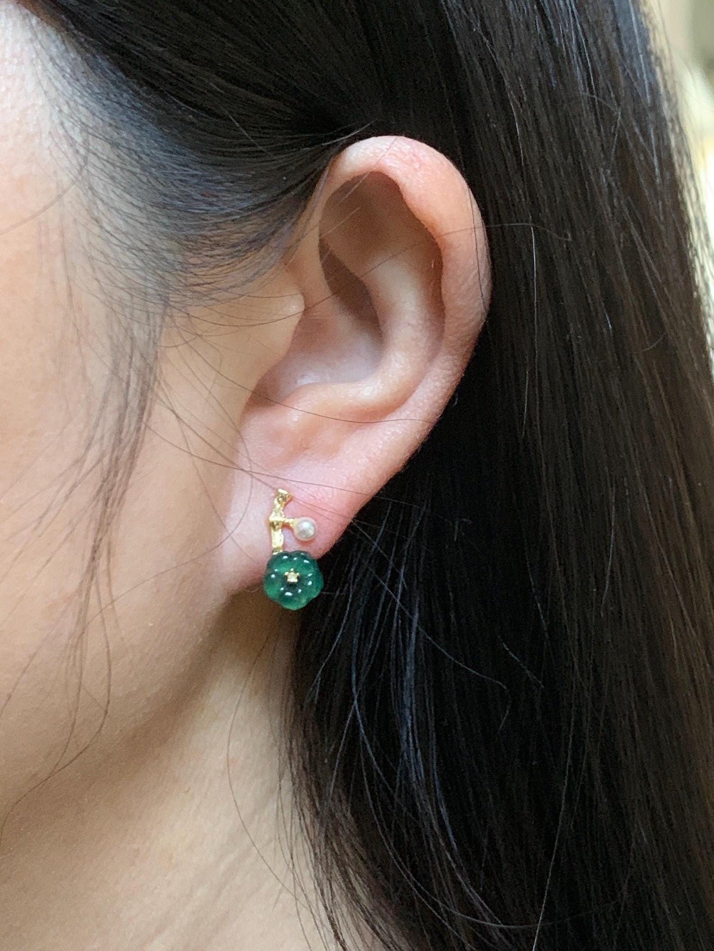 Natural Grade A Guatemalan Icy Translucent Dark Teal Green Jade Jadeite Cherry Blossom Stud Earrings Sterling Silver 天然冰危深绿翡翠梅花银镶耳钉 XKMH120G