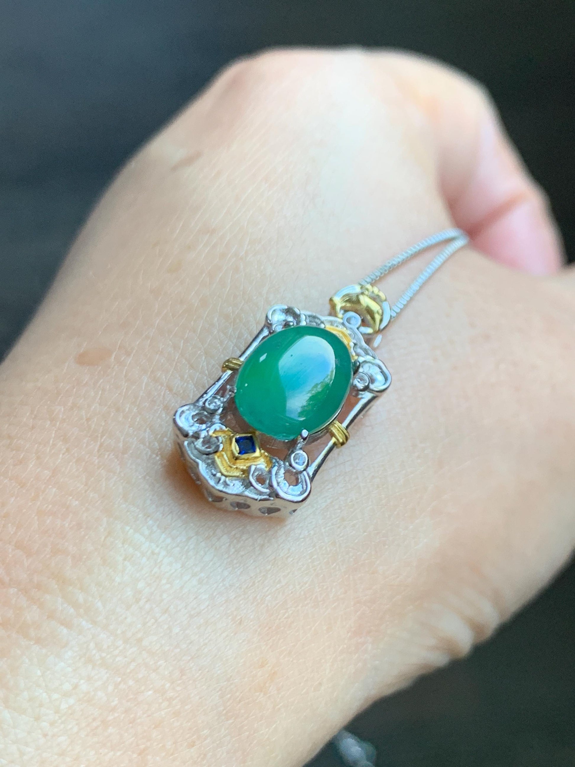 Natural Grade A Guatemalan Icy Translucent Green Jade Jadeite Oval Cabochon Pendant Sterling Silver 天然冰危绿翡翠椭圆蛋面吊坠 LWD120