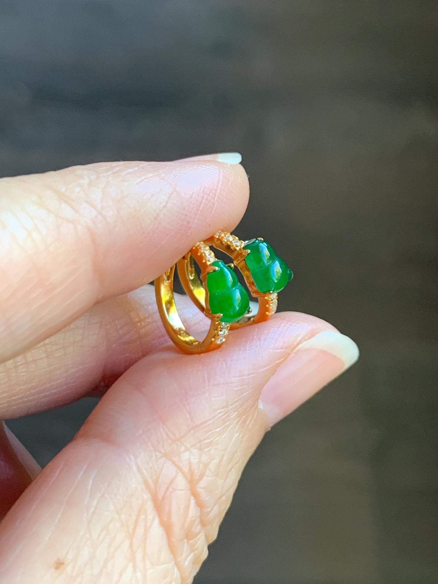 Natural Grade A Guatemalan Icy Translucent Vibrant Green Gourd Jade Jadeite Hoop Earrings Sterling Silver Yellow Gold 天然冰危绿翡翠葫芦银镶耳包 XHL68A