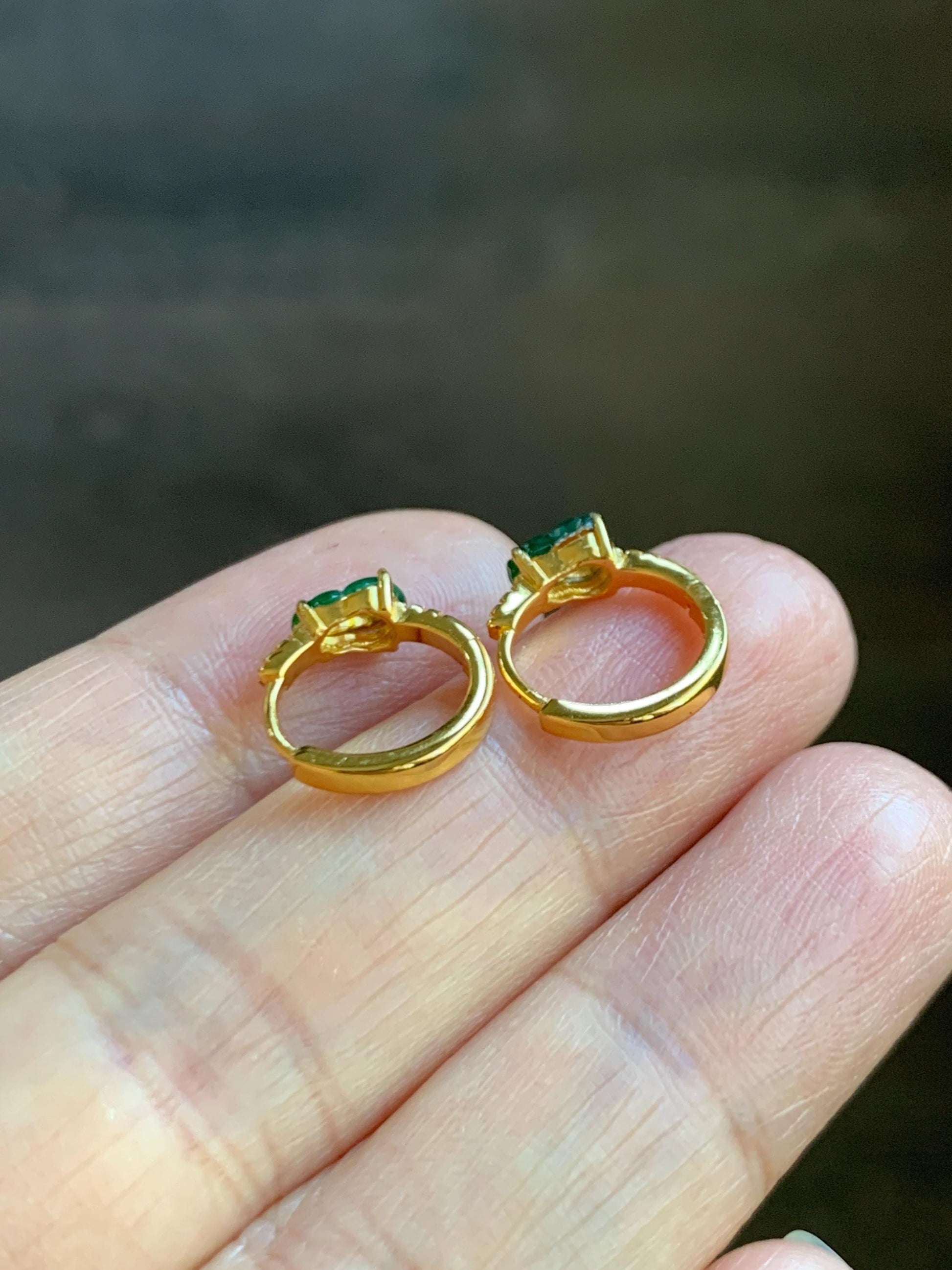 Natural Grade A Guatemalan Icy Translucent Vibrant Green Gourd Jade Jadeite Hoop Earrings Sterling Silver Yellow Gold 天然冰危绿翡翠葫芦银镶耳包 XHL68A