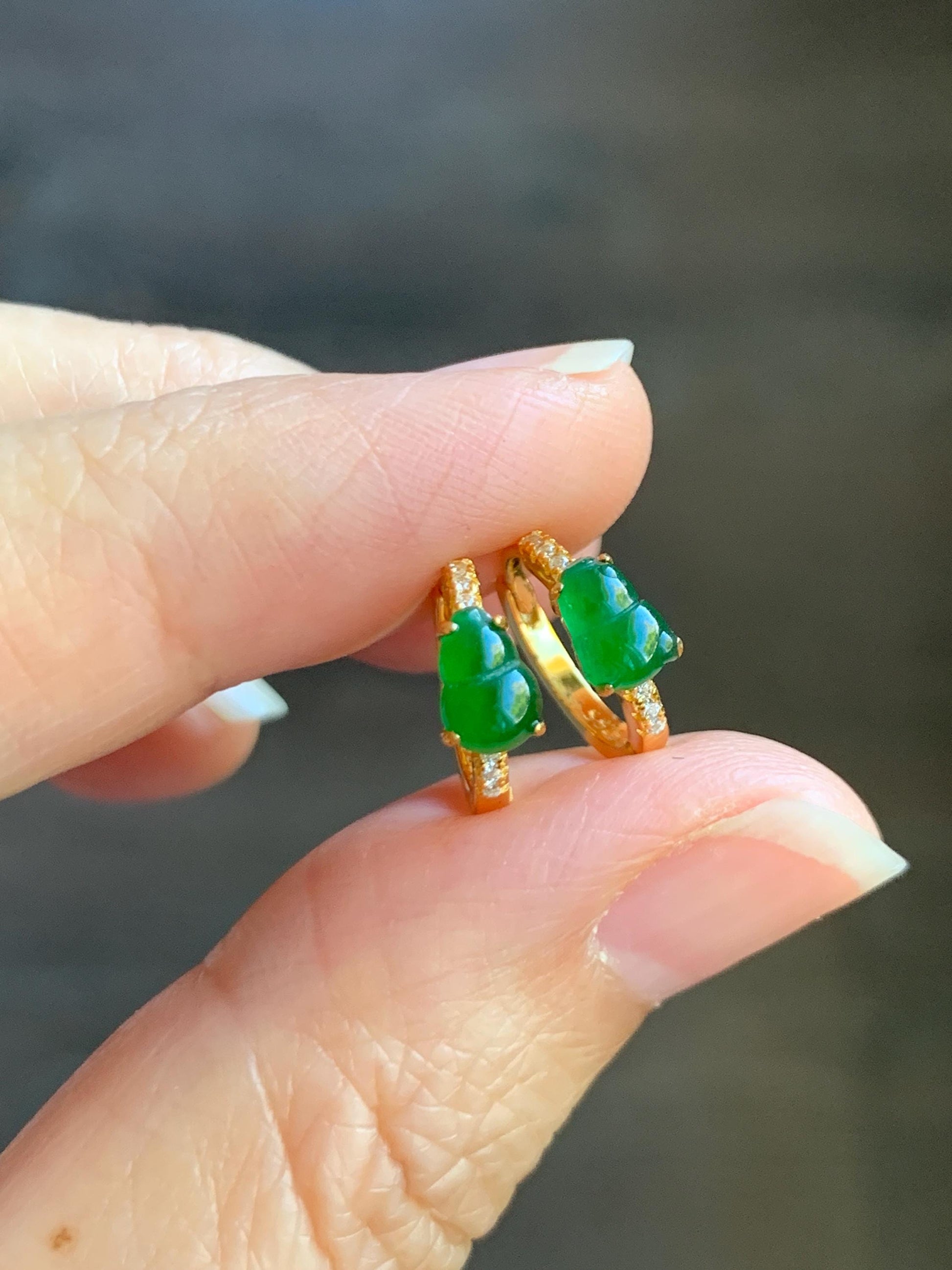 Natural Grade A Guatemalan Icy Translucent Vibrant Green Gourd Jade Jadeite Hoop Earrings Sterling Silver Yellow Gold 天然冰危绿翡翠葫芦银镶耳包 XHL68A