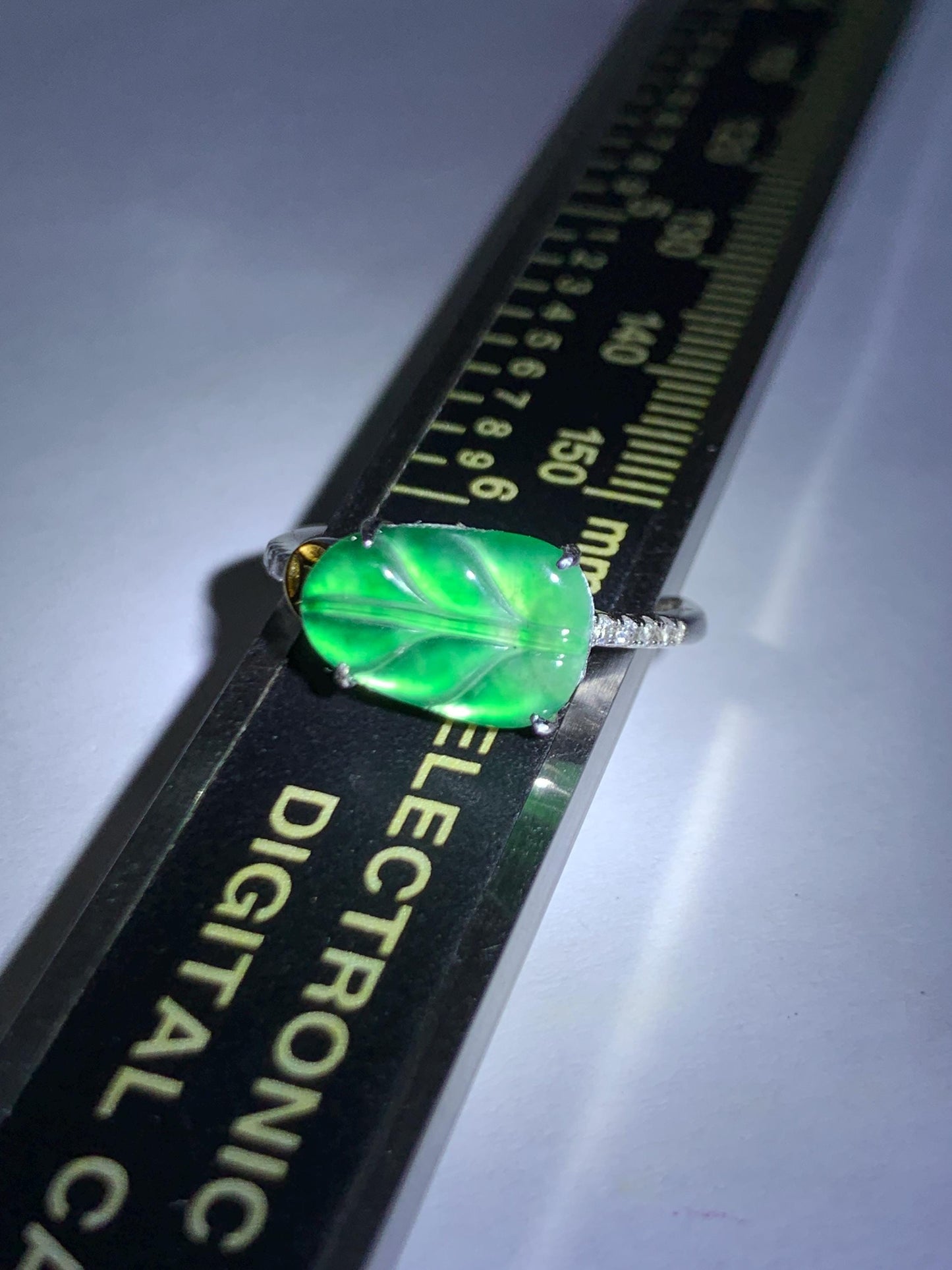 Natural Grade A Guatemalan Icy Highly Translucent Green Jade Jadeite Leaf Ring Sterling Silver Size Adjustable 天然冰危绿翡翠大叶有成银镶戒指 LDY85