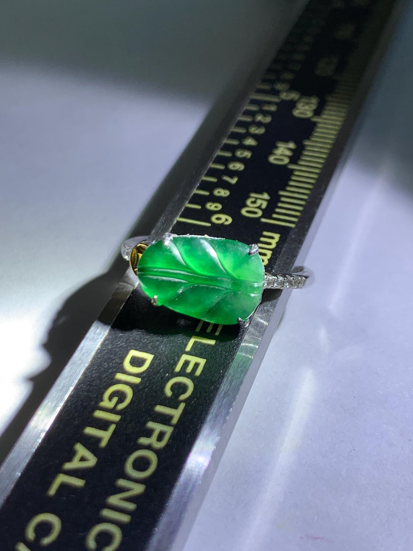 Natural Grade A Guatemalan Icy Highly Translucent Green Jade Jadeite Leaf Ring Sterling Silver Size Adjustable 天然冰危绿翡翠大叶有成银镶戒指 LDY85