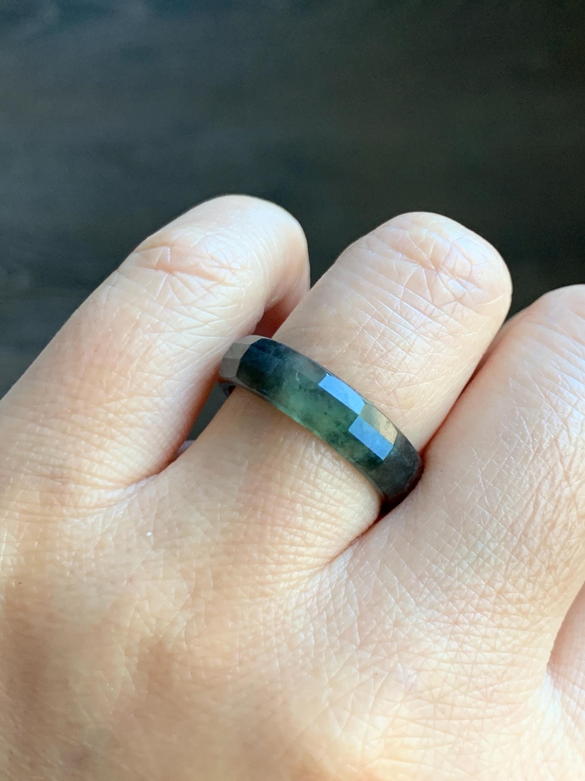 Natural Grade A Guatemalan Icy Highly Translucent Wuji Green Marbled Jade Jadeite Faceted Band Ring Size 8.25 US 天然冰危乌鸡飘绿翡翠切割面戒圈 WWJ220A