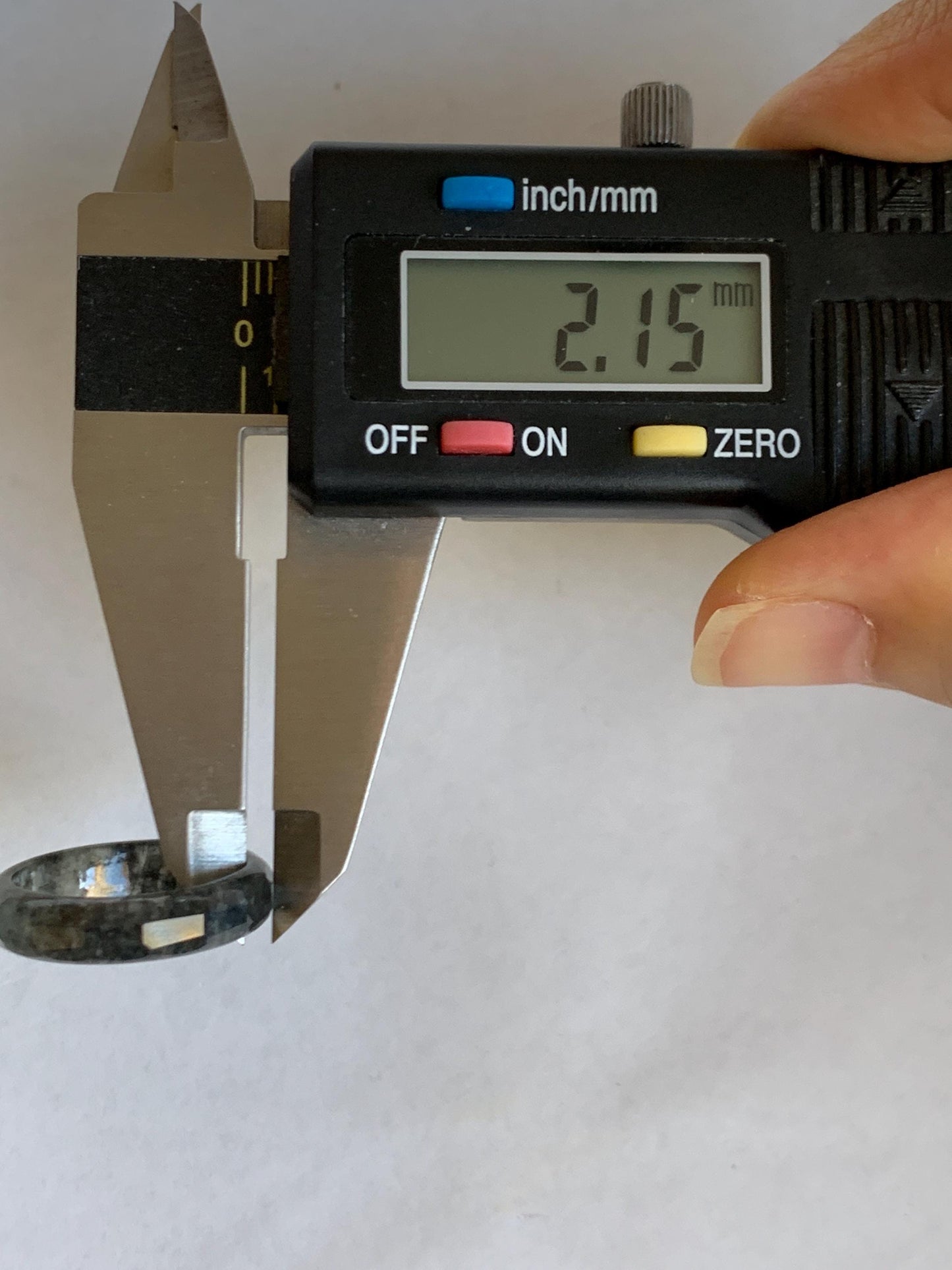 Natural Grade A Guatemalan Icy Highly Translucent Wuji Marbled Jade Jadeite Faceted Band Ring Size 7.5 US 天然冰危乌鸡翡翠切割面戒圈 WWJ220B