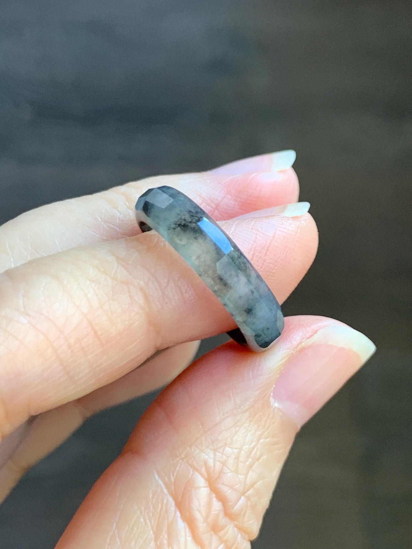 Natural Grade A Guatemalan Icy Highly Translucent Wuji Marbled Jade Jadeite Faceted Band Ring Size 7.5 US 天然冰危乌鸡翡翠切割面戒圈 WWJ220B