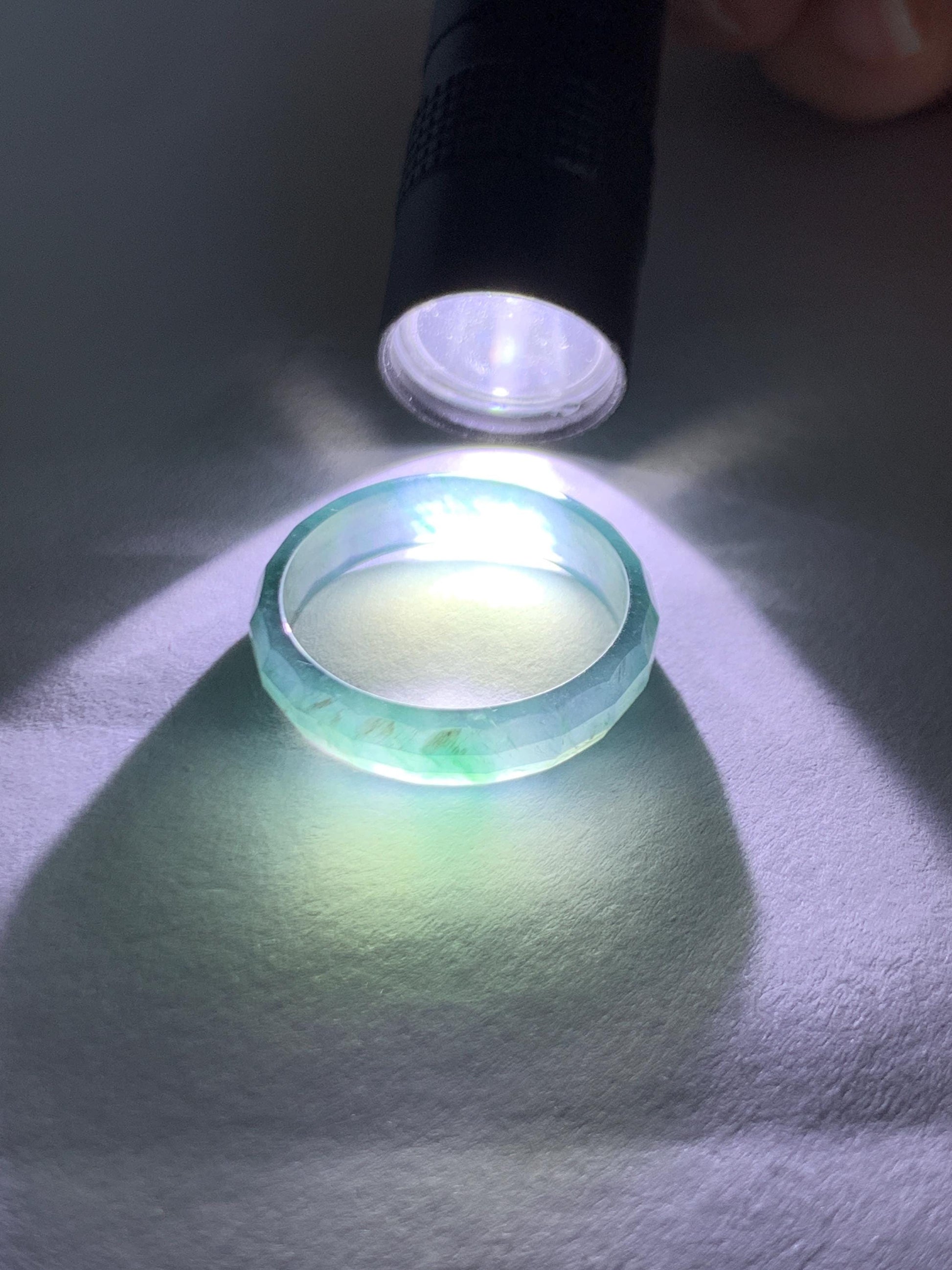 Natural Grade A Guatemalan Icy Highly Translucent Teal Blue Green Marbled Jade Jadeite Faceted Band Ring Size 7.75 US 天然冰危蓝飘花翡翠切割面戒圈 WLQ220A