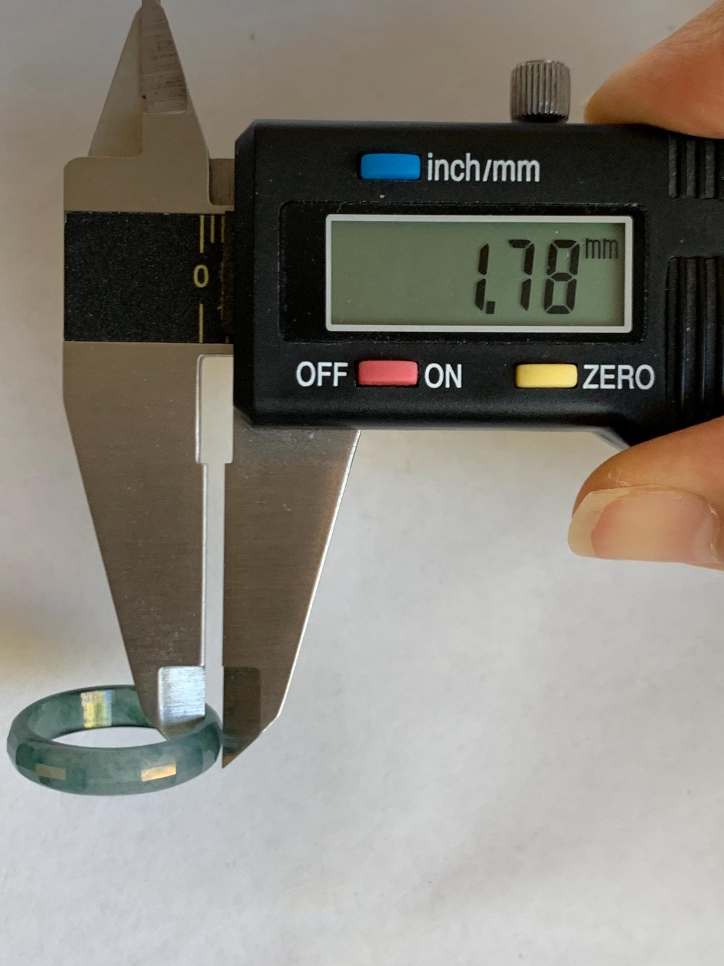 Natural Grade A Guatemalan Icy Highly Translucent Teal Blue Green Marbled Jade Jadeite Faceted Band Ring Size 6.5 US 天然冰危蓝飘花翡翠切割面戒圈 WLQ220C