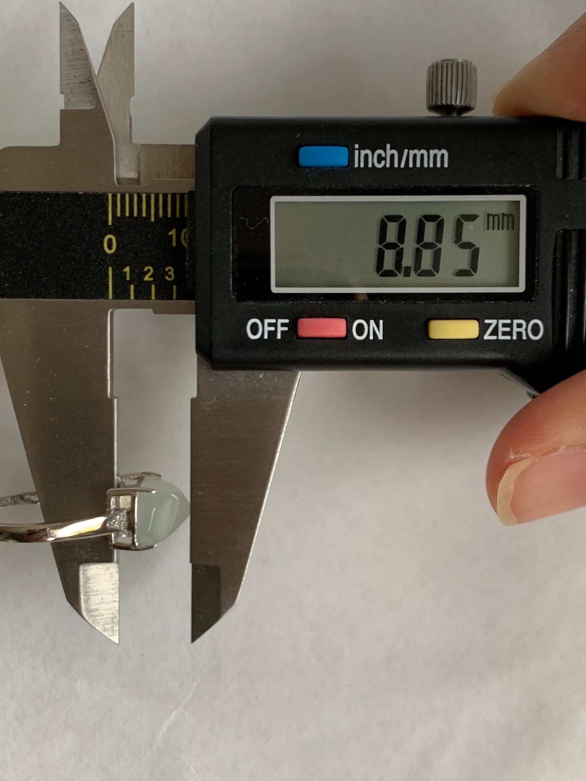 Natural Grade A Icy Translucent Gelatinous White Faceted Jade Jadeite Ring Sterling Silver Size 7 Adjustable 天然冰胶翡翠切割马鞍蛋面银镶戒指 QGA240