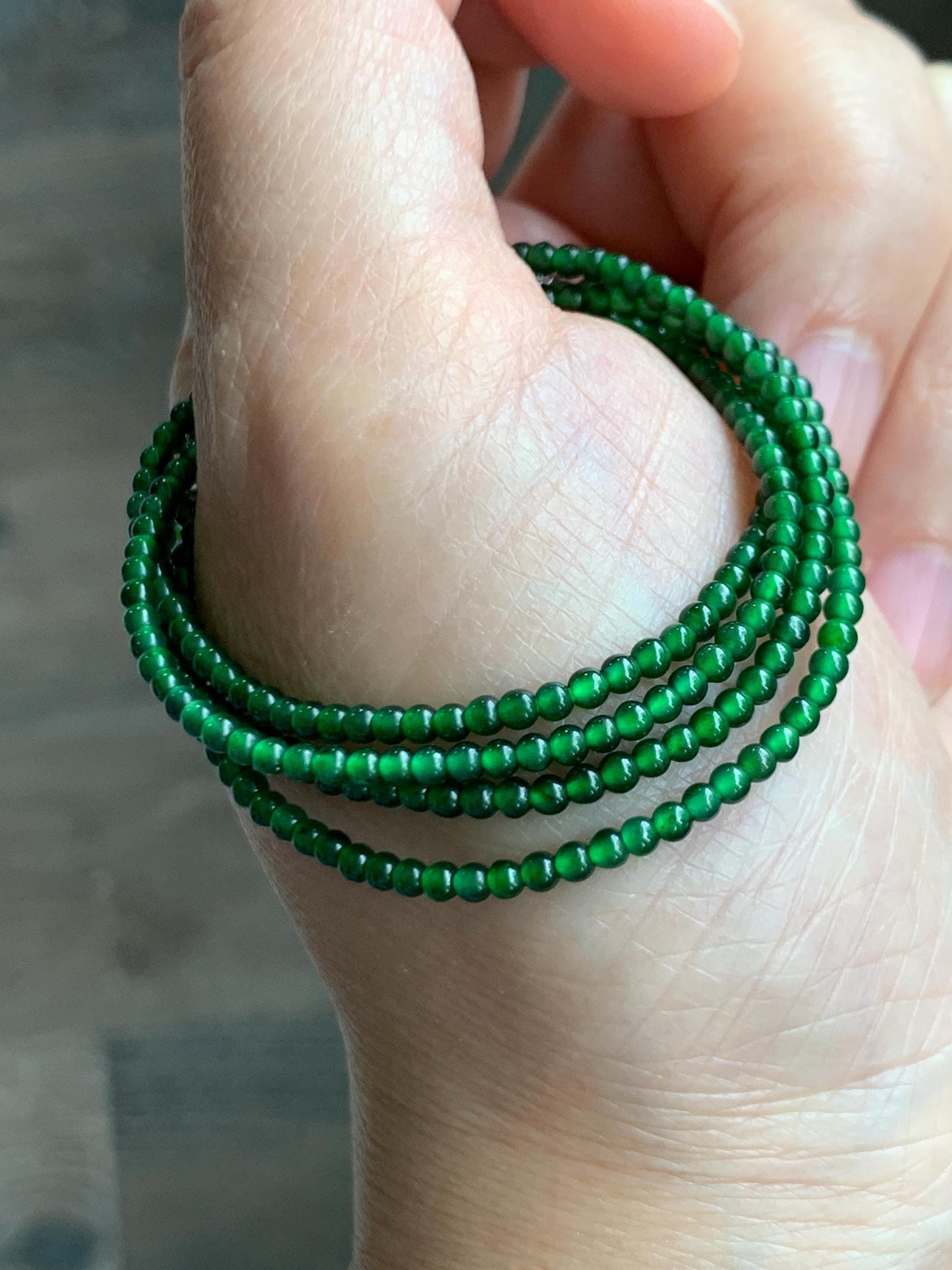 Natural Grade A Guatemalan Icy Translucent Vibrant Green Jade Jadeite Petite Beads Beaded Necklace 2.4mm 21.5" 7g 天然冰危绿翡翠小圆珠项链 XWL272