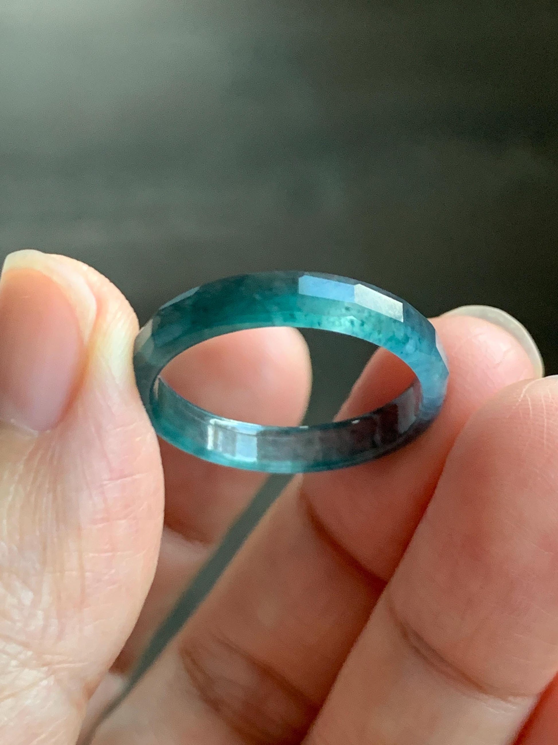 Natural Grade A Guatemalan Icy Highly Translucent Aegean Blue Jade Jadeite Faceted Band Ring Size 9 US 天然冰危牛仔蓝起光翡翠切割面戒圈 QGM220A