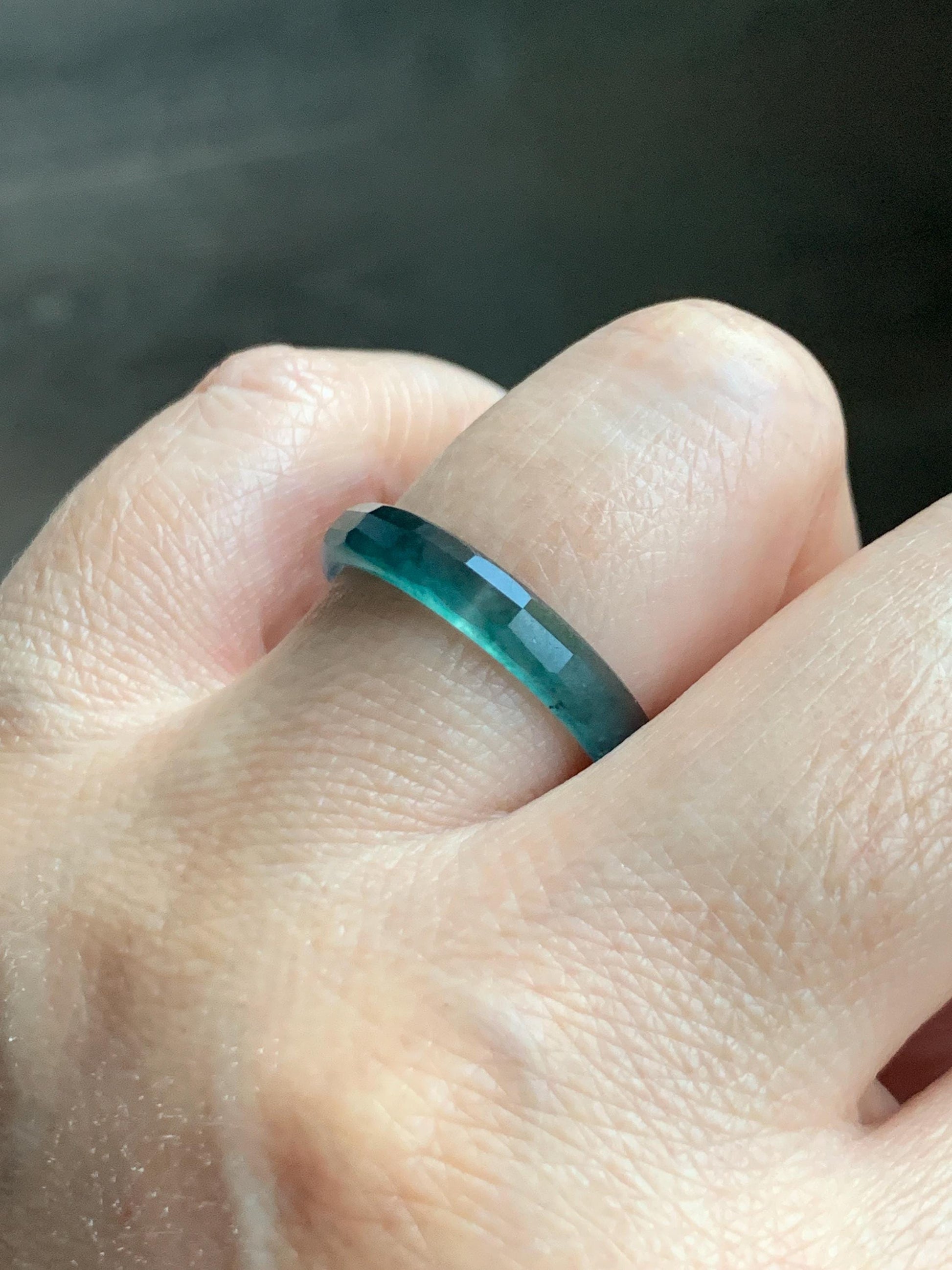 Natural Grade A Guatemalan Icy Highly Translucent Aegean Blue Jade Jadeite Faceted Band Ring Size 9 US 天然冰危牛仔蓝起光翡翠切割面戒圈 QGM220A