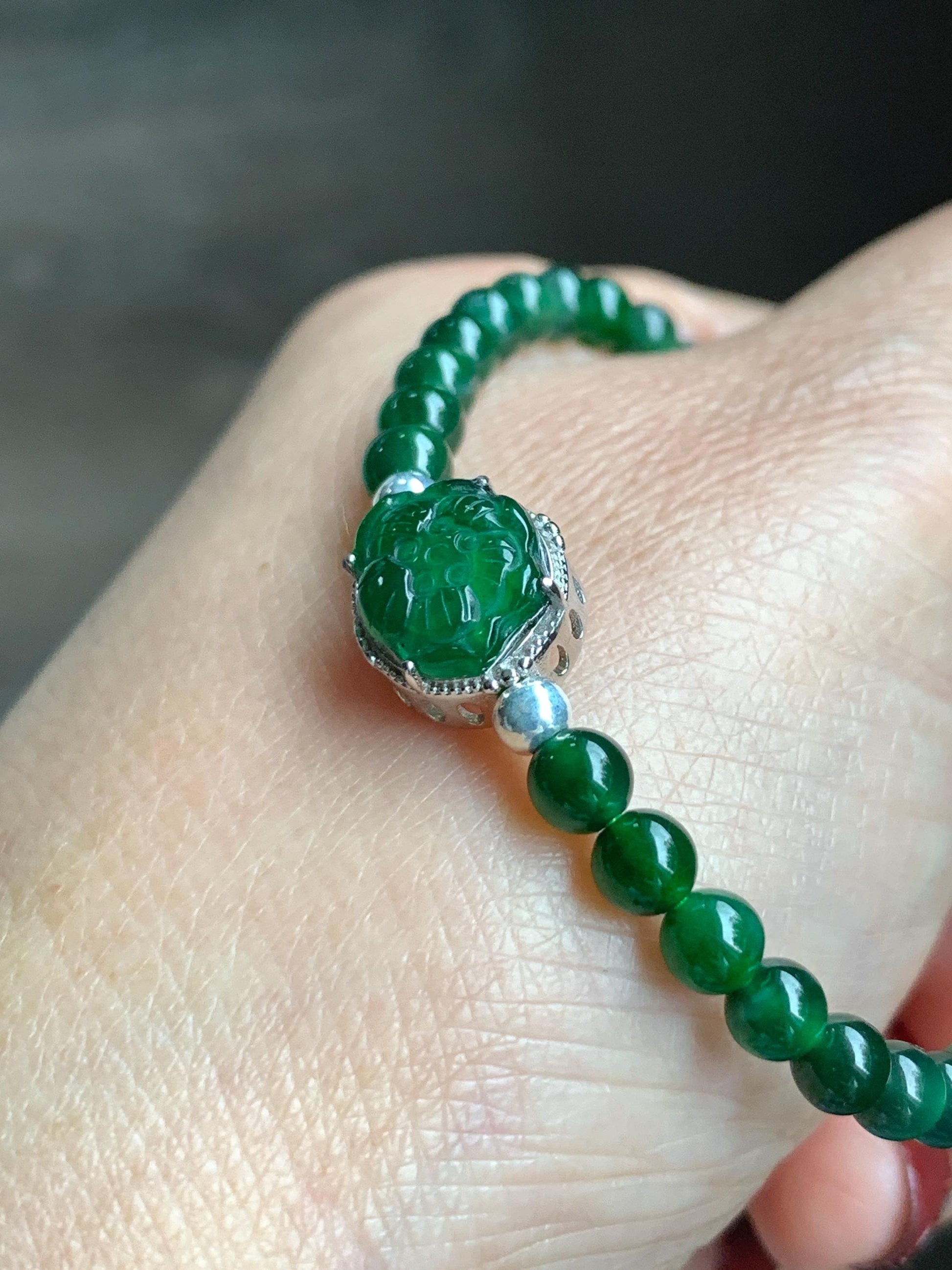 Natural Guatemalan Icy Translucent Vibrant Green Jade Jadeite Lotus Flower Beaded Bracelet Sterling Silver 6.25”-7.25” 天然冰危绿翡翠莲花绿珠手串 LLH365