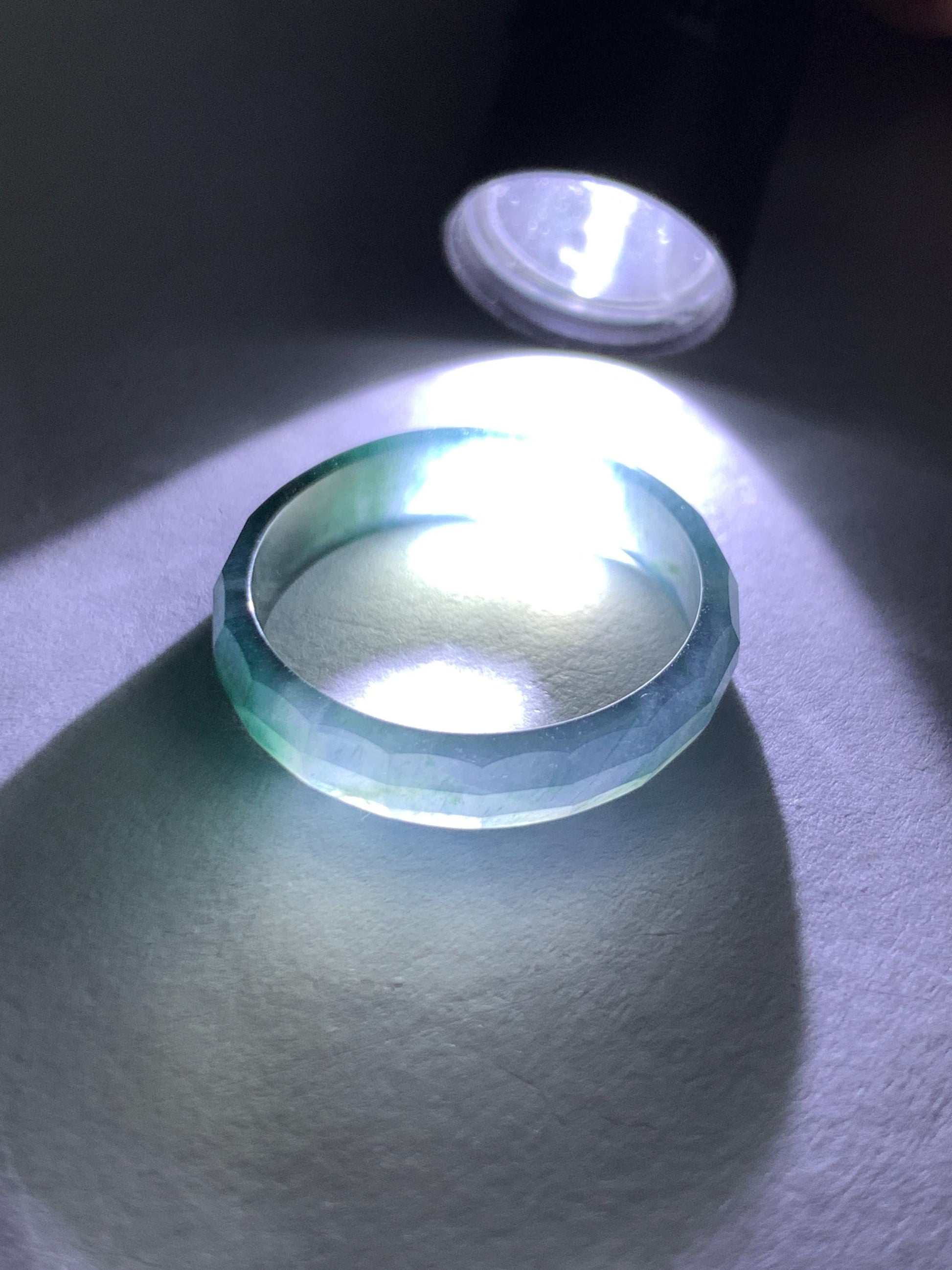 Natural Grade A Guatemalan Icy Highly Translucent Teal Blue Green Marbled Jade Jadeite Faceted Band Ring Size 8.75 US 天然冰危蓝起光翡翠切割面戒圈 QGM220C