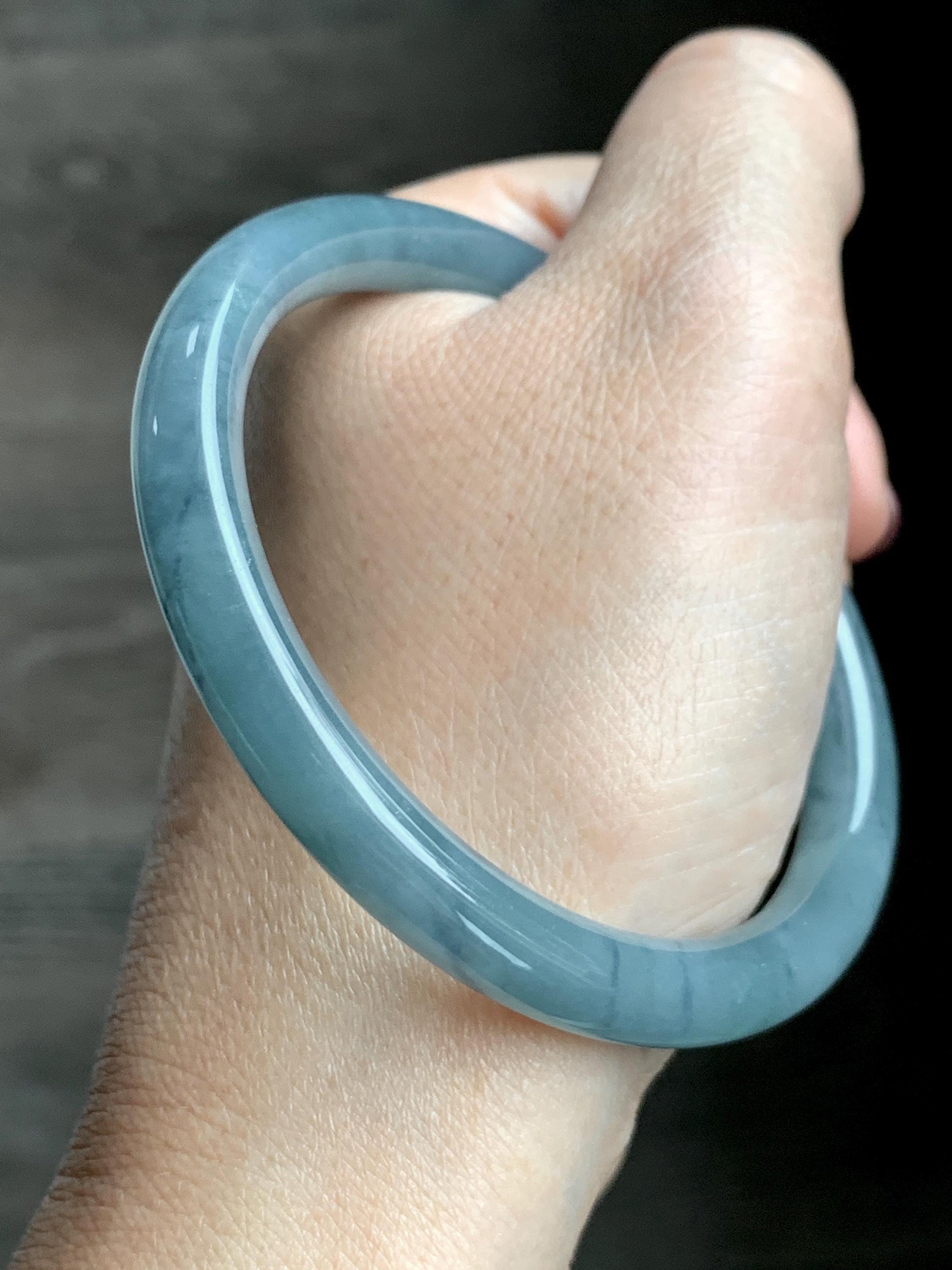 Certified Natural Grade A Guatemalan Icy Translucent Dusty Blue Marbled Jade Jadeite Bangle Bracelet 58.61mm 7.25” 32.2g 天然冰危蓝飘花翡翠圆条手镯 288