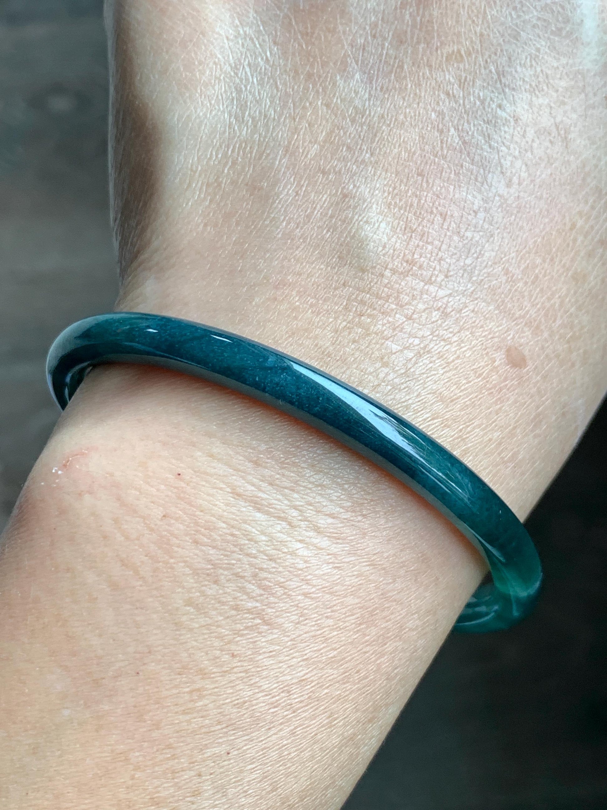 Certified Natural Grade A Guatemalan Icy Translucent Dark Teal Blue Jade Jadeite Slim Bangle 58.71mm 7.25” 18.38g 天然冰胶危深蓝绿翡翠细圆条手镯 728