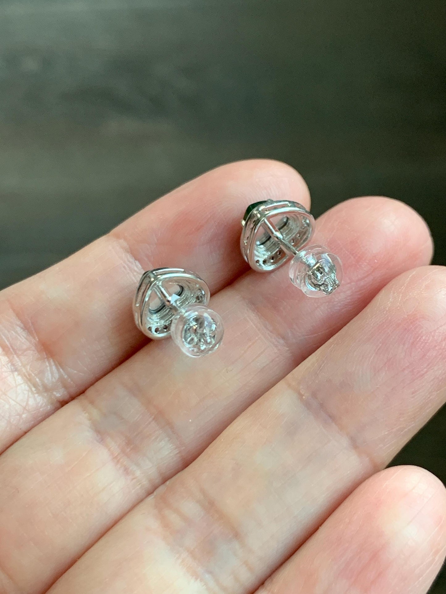 Natural Grade A Guatemalan Icy Translucent Vibrant Green Jade Jadeite Heart Halo Stud Earrings Sterling Silver 天然冰危绿翡翠爱心银耳钉 AXD110