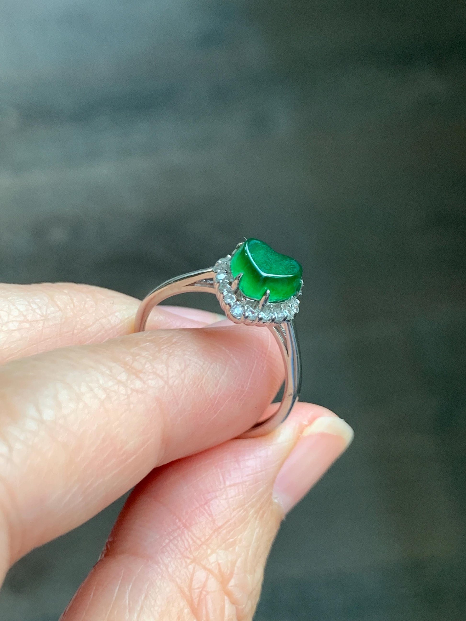 Natural Grade A Guatemalan Icy Translucent Vibrant Green Jade Jadeite Heart Halo Ring Sterling Silver Size 7 Adjustable 天然冰危绿翡翠爱心戒指 AXJ66