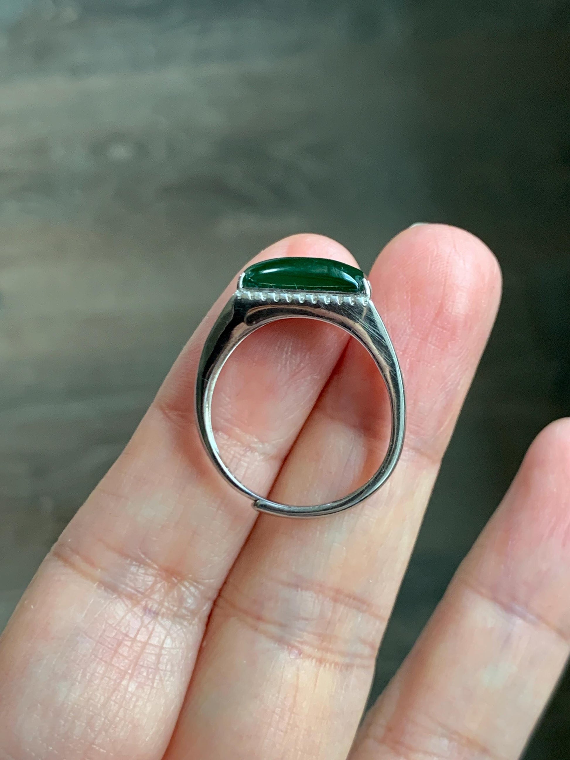 Natural Grade A Guatemalan Icy Translucent Vibrant Green Jade Jadeite Saddle Ring Sterling Silver Size 8 US Adjustable 天然冰危绿翡翠马鞍银镶戒指 LMA140