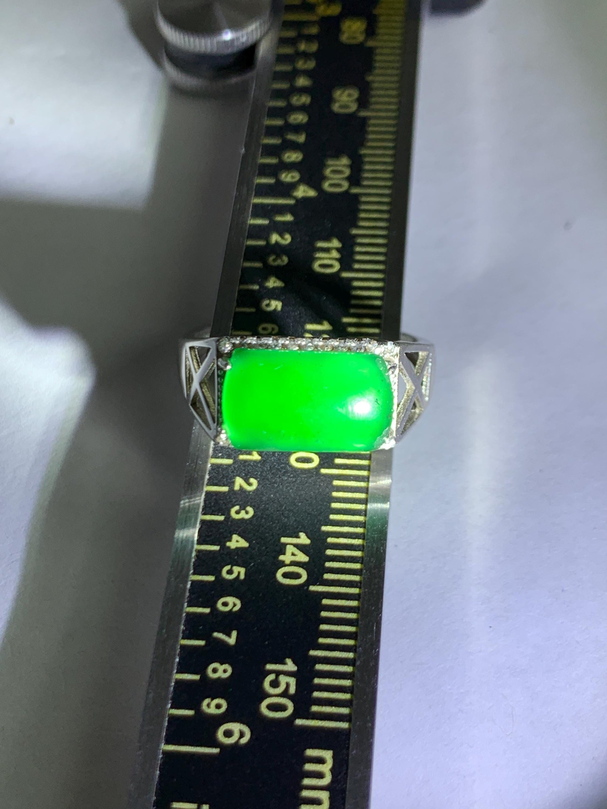 Natural Grade A Guatemalan Icy Translucent Vibrant Green Jade Jadeite Saddle Ring Sterling Silver Size 8 US Adjustable 天然冰危绿翡翠马鞍银镶戒指 LMA140