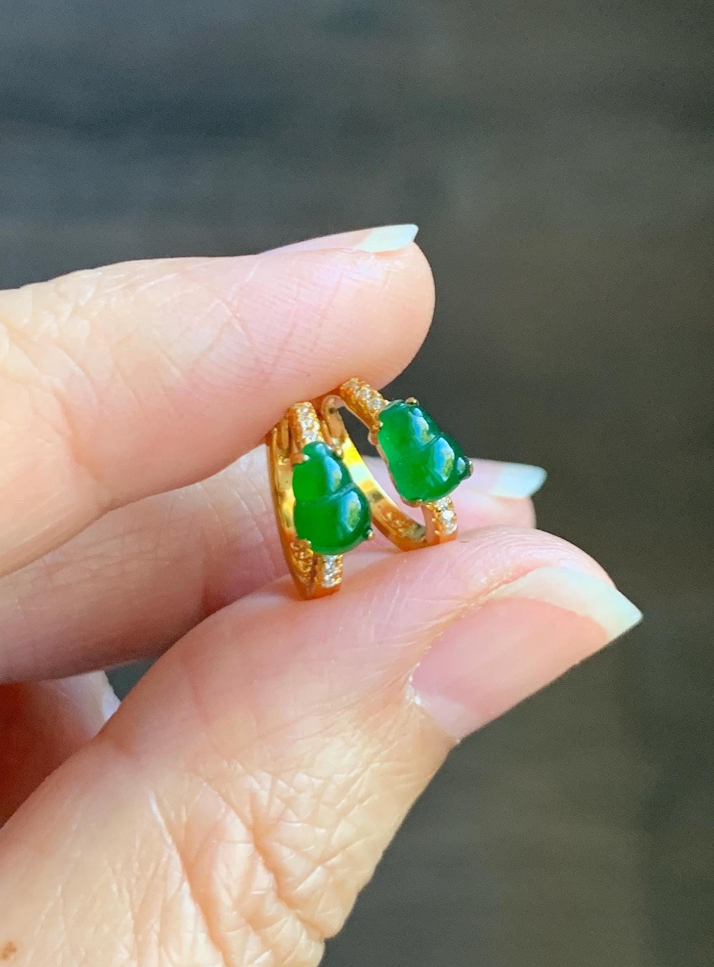 Natural Grade A Guatemalan Icy Translucent Vibrant Green Gourd Jade Jadeite Hoop Earrings Sterling Silver Yellow Gold 天然冰危绿翡翠葫芦银镶耳包 XHL68A