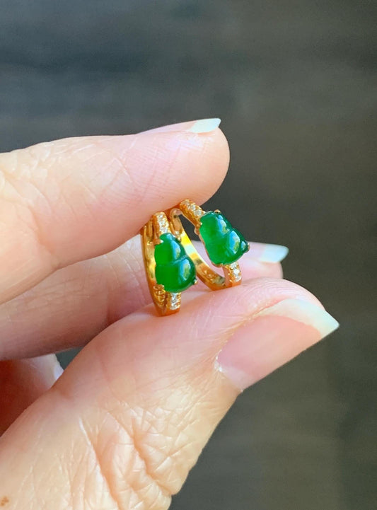 Natural Grade A Guatemalan Icy Translucent Vibrant Green Gourd Jade Jadeite Hoop Earrings Sterling Silver Yellow Gold 天然冰危绿翡翠葫芦银镶耳包 XHL68A