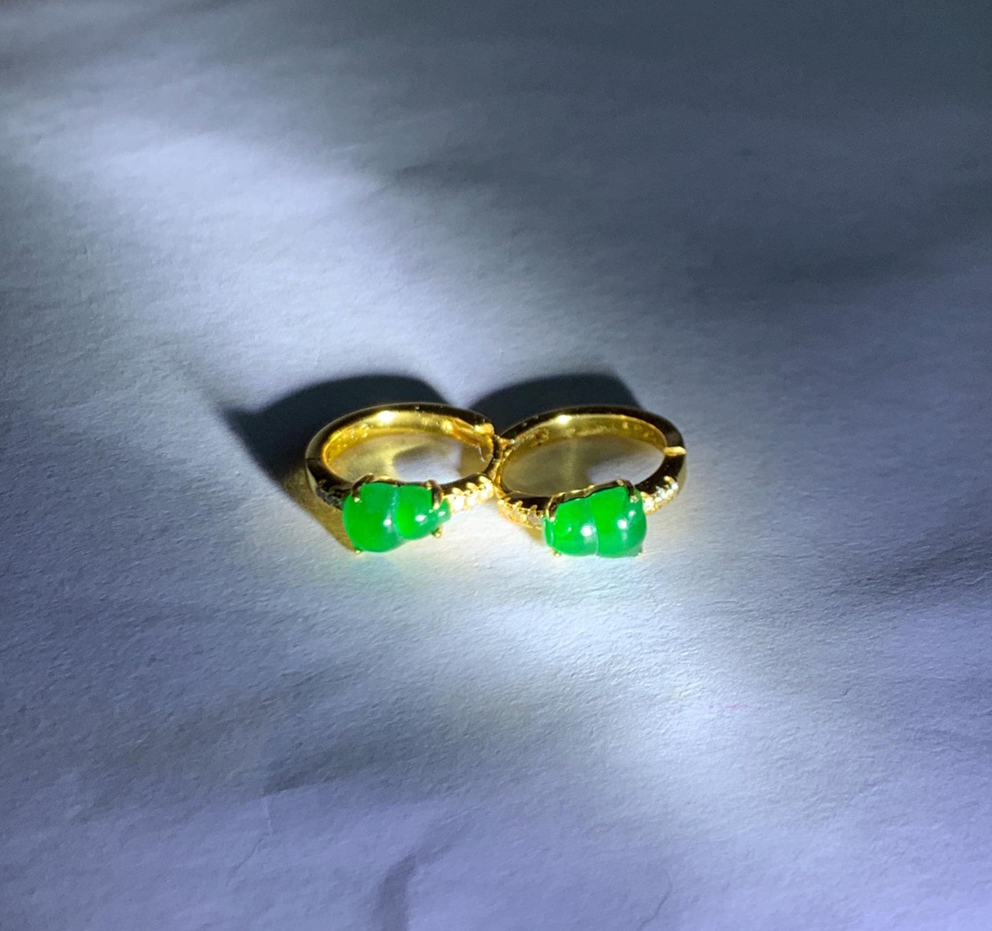 Natural Grade A Guatemalan Icy Translucent Vibrant Green Gourd Jade Jadeite Hoop Earrings Sterling Silver Yellow Gold 天然冰危绿翡翠葫芦银镶耳包 XHL68A