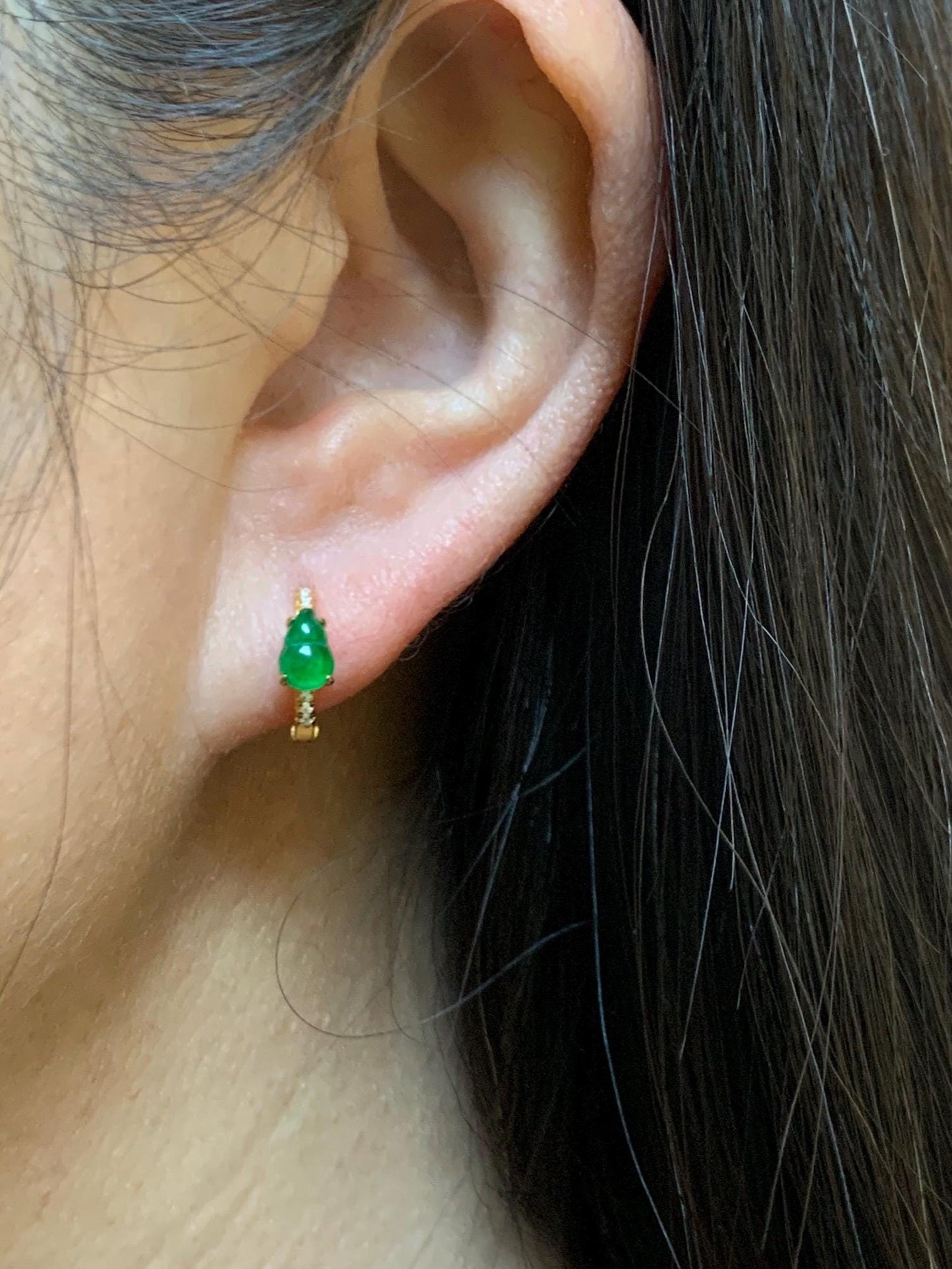 Natural Grade A Guatemalan Icy Translucent Vibrant Green Gourd Jade Jadeite Hoop Earrings Sterling Silver Yellow Gold 天然冰危绿翡翠葫芦银镶耳包 XHL68B