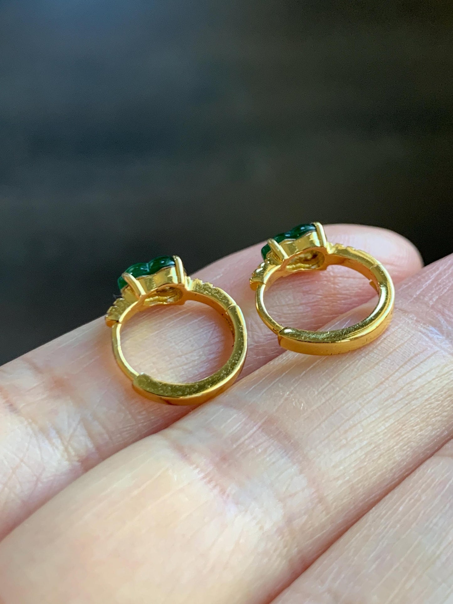 Natural Grade A Guatemalan Icy Translucent Vibrant Green Gourd Jade Jadeite Hoop Earrings Sterling Silver Yellow Gold 天然冰危绿翡翠葫芦银镶耳包 XHL68B