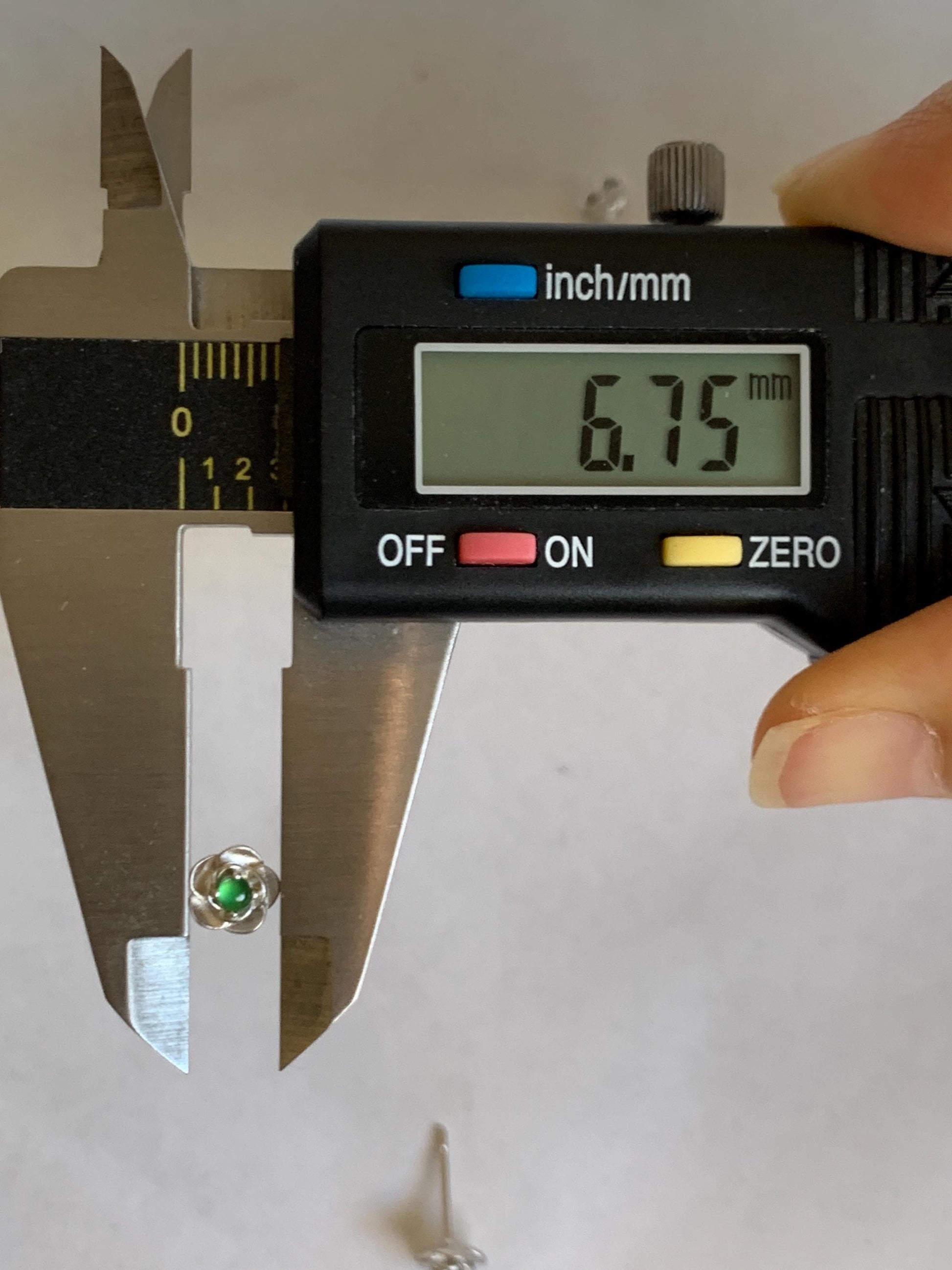 Petite Natural Grade A Guatemalan Icy Highly Translucent Vibrant Green Jadeite Flower Stud Earrings Sterling Silver 天然冰危绿翡翠花银耳钉 XJH55Y