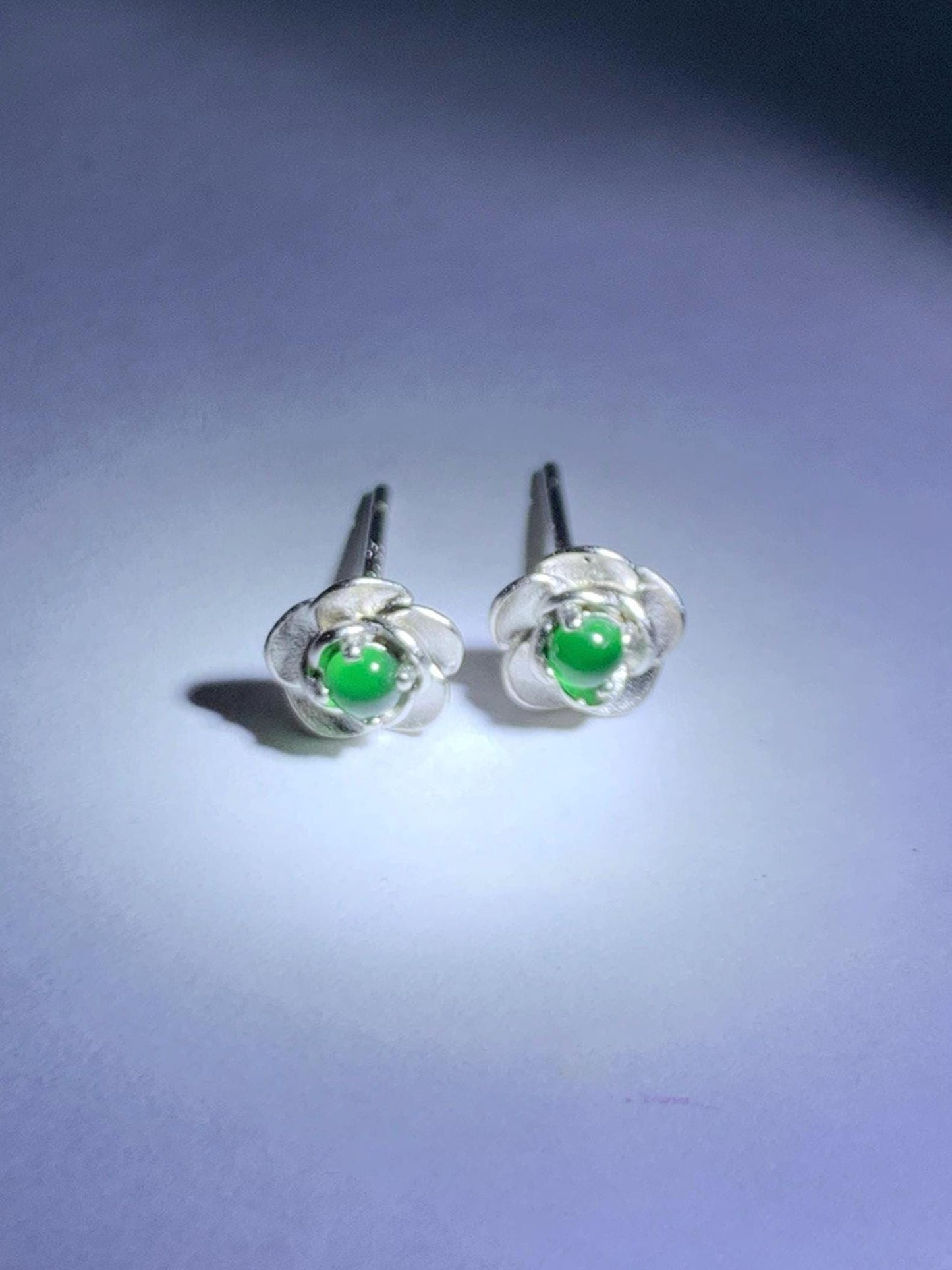 Petite Natural Grade A Guatemalan Icy Highly Translucent Vibrant Green Jadeite Flower Stud Earrings Sterling Silver 天然冰危绿翡翠花银耳钉 XJH55Y