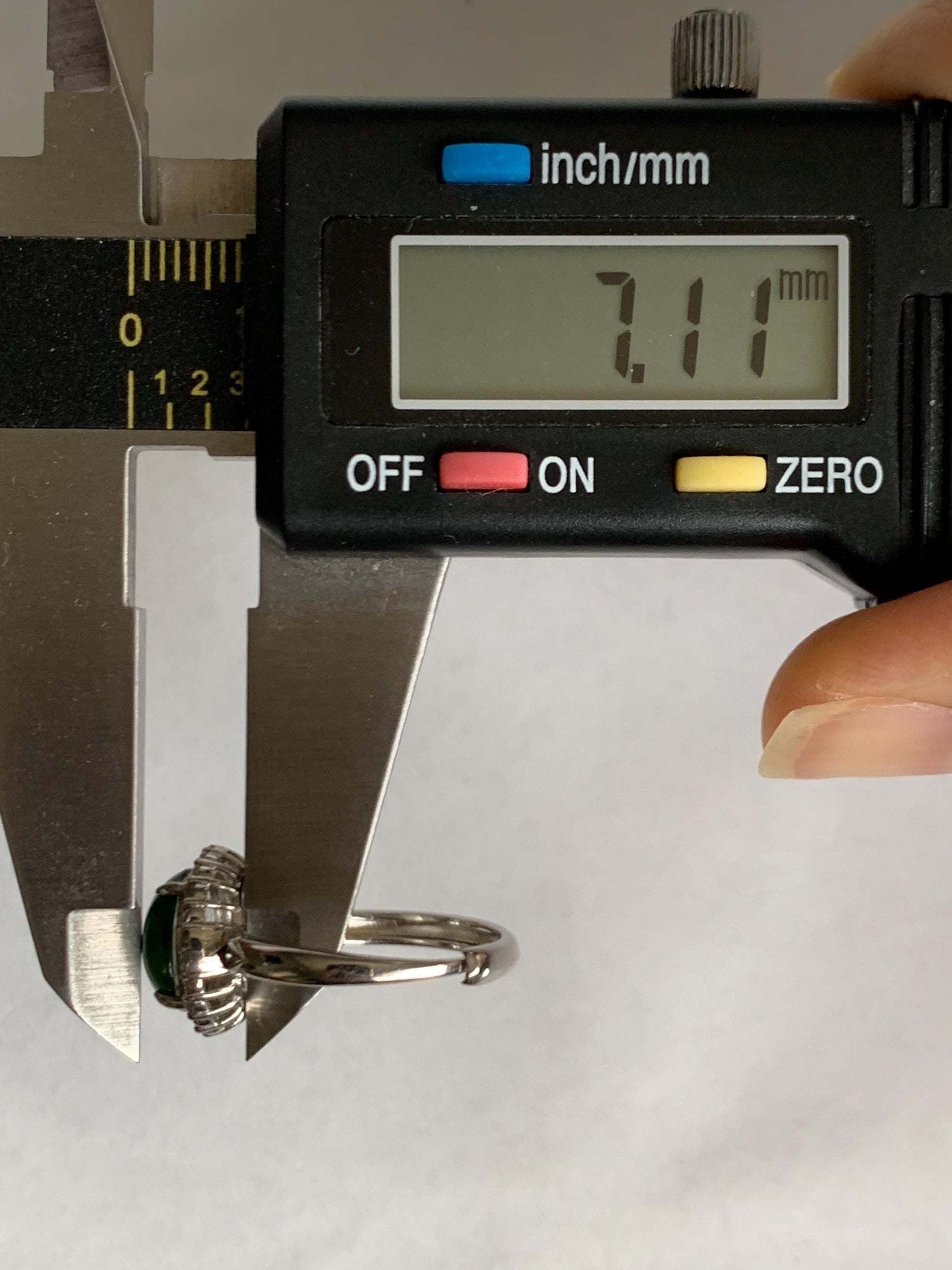 Natural Grade A Guatemalan Icy Translucent Vibrant Green Jade Jadeite Halo Style Ring Sterling Silver Size Adjustable 天然冰危绿翡翠银镶戒指 WLH132