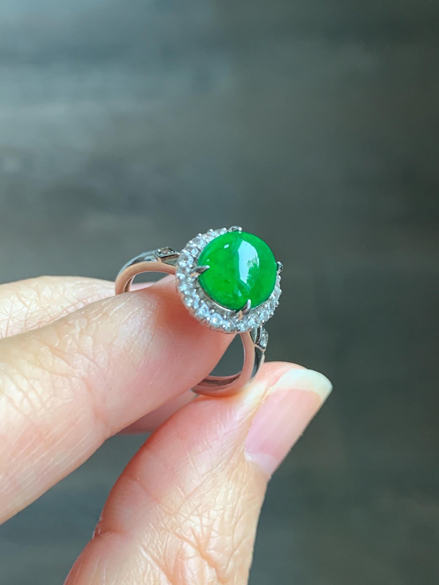 Natural Grade A Guatemalan Icy Translucent Vibrant Green Jade Jadeite Halo Style Ring Sterling Silver Size Adjustable 天然冰危绿翡翠银镶戒指 WLH132