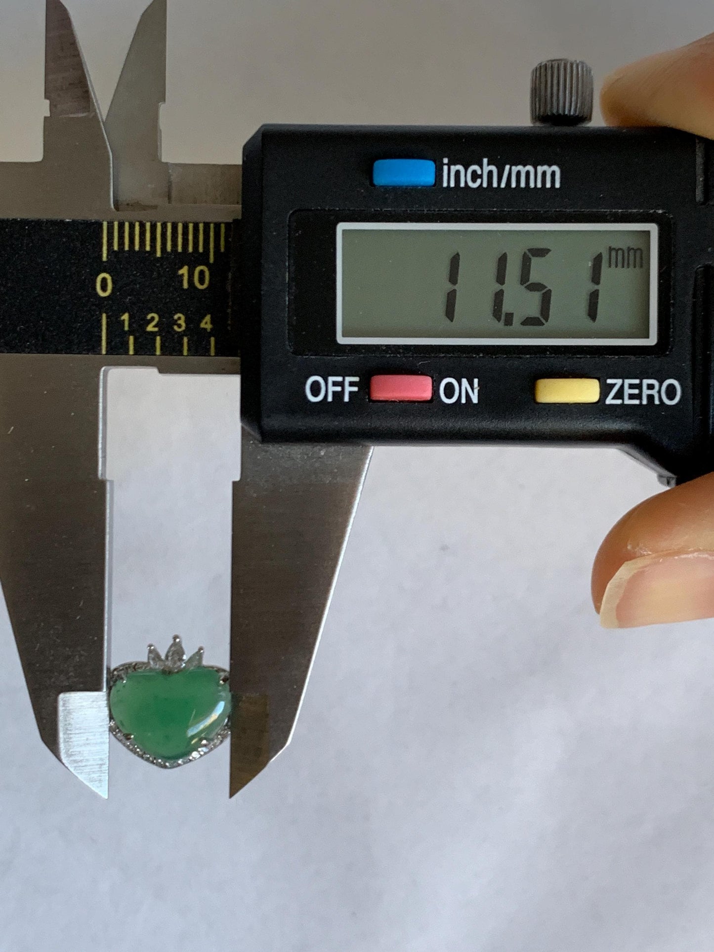 Natural Grade A Guatemalan Icy Translucent Gelatinous Green Heart Jade Jadeite Ring Sterling Silver Size Adjustable 天然冰危蓝绿翡翠爱心蛋面银镶戒指 WLH240