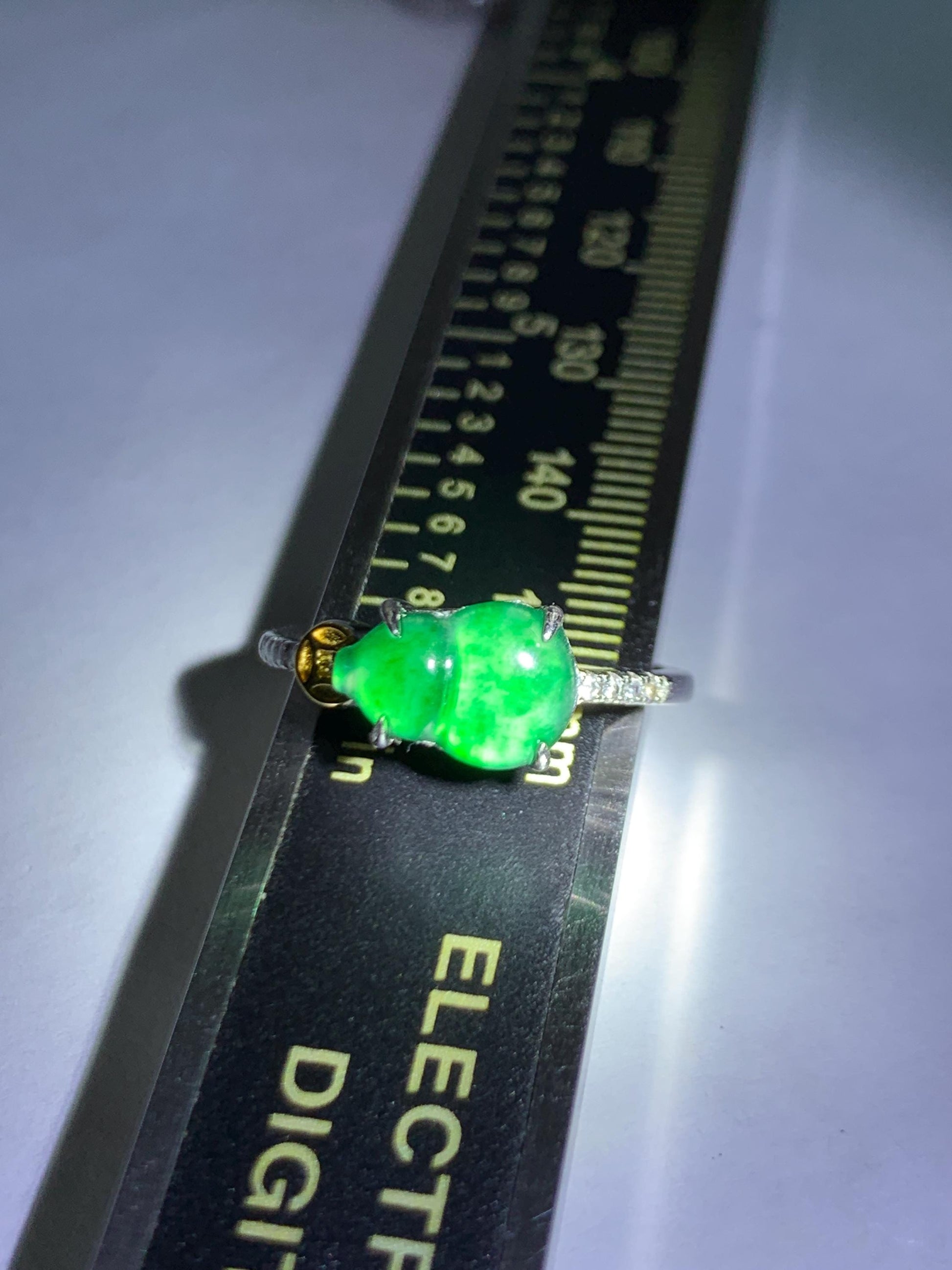 Natural Grade A Guatemalan Icy Translucent Vibrant Green Jade Jadeite Hulu Gourd Ring Sterling Silver Size Adjustable 天然冰危绿翡翠葫芦银镶戒指 LHL85