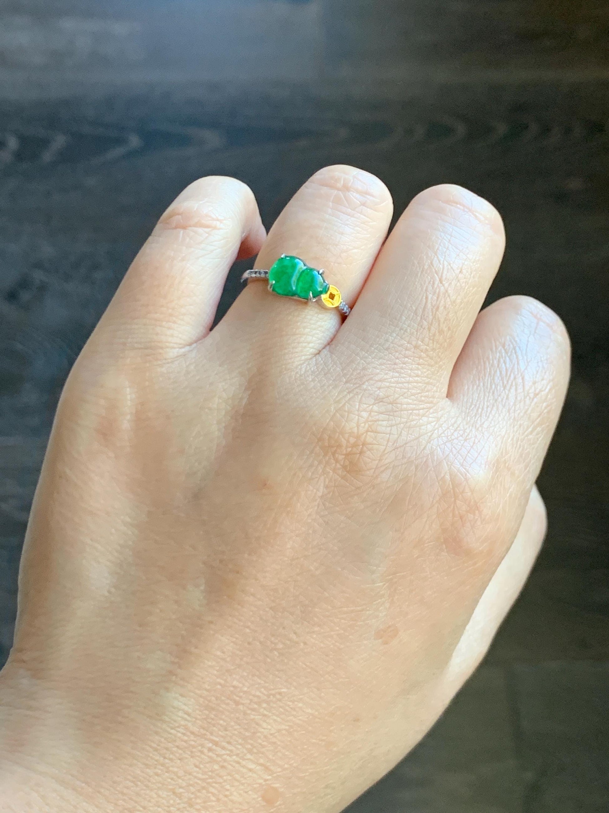 Natural Grade A Guatemalan Icy Translucent Vibrant Green Jade Jadeite Hulu Gourd Ring Sterling Silver Size Adjustable 天然冰危绿翡翠葫芦银镶戒指 LHL85